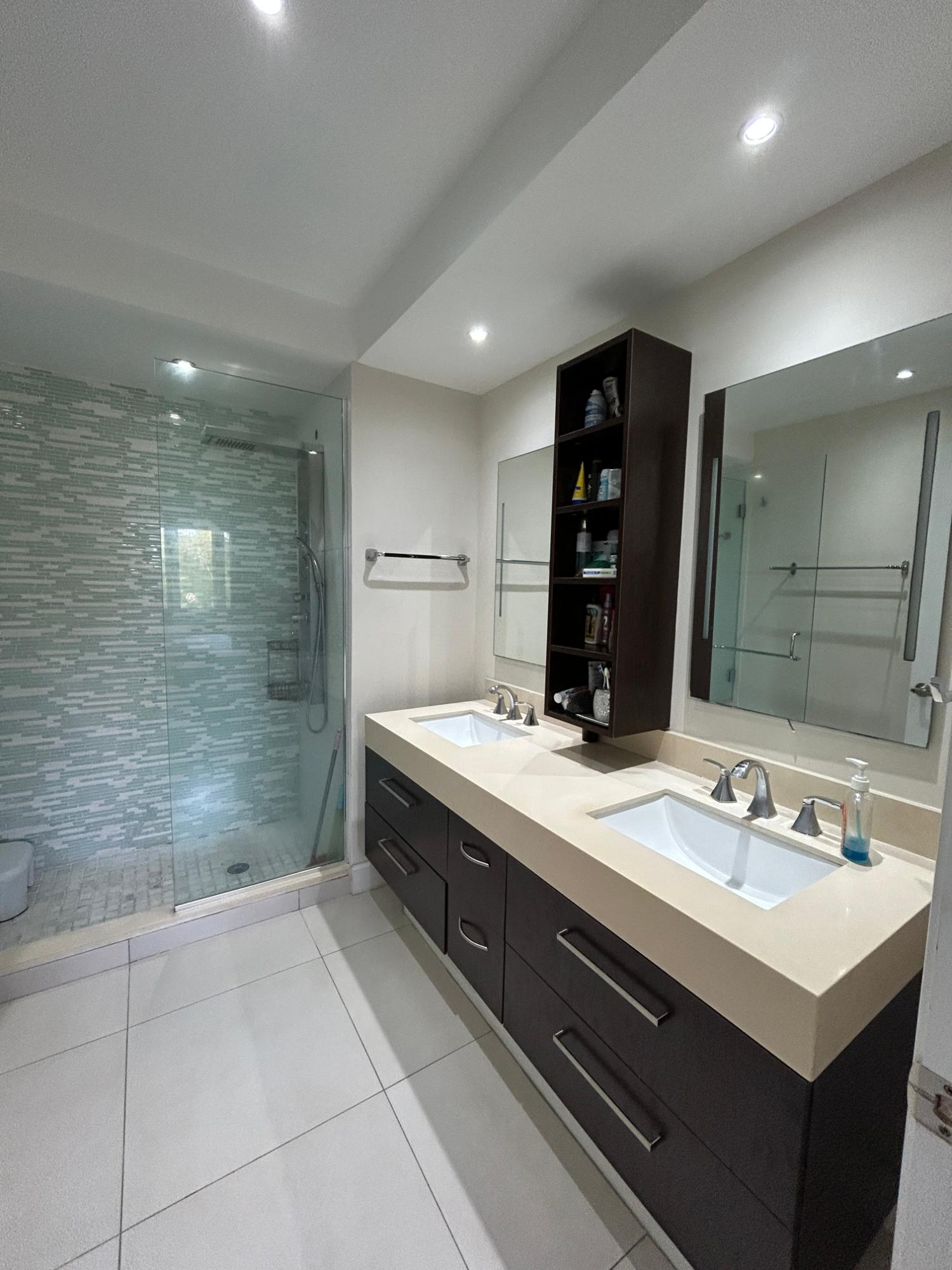 Townhouse For Rent: FREEPORT, Montego Bay | $3,300 photo 11