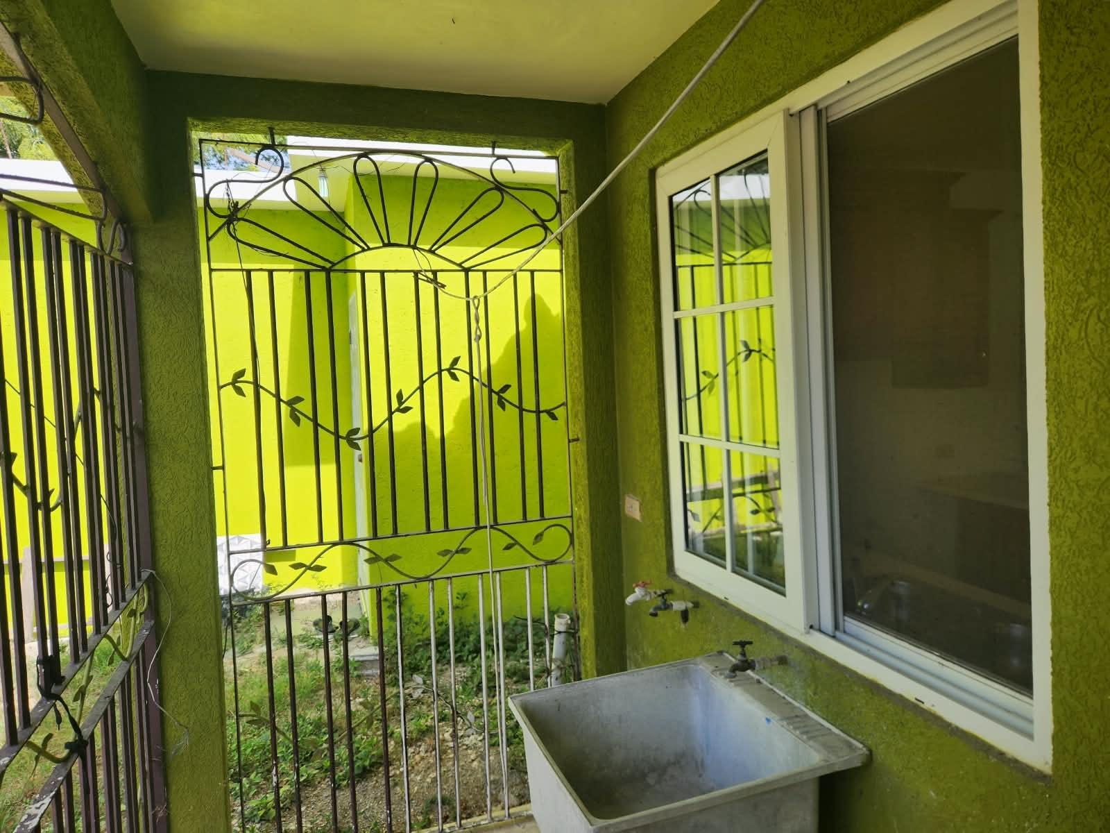 House For Rent: TANGERINE CLOSE, SEVILLE MEADOWS 1 | $100,000 photo 4