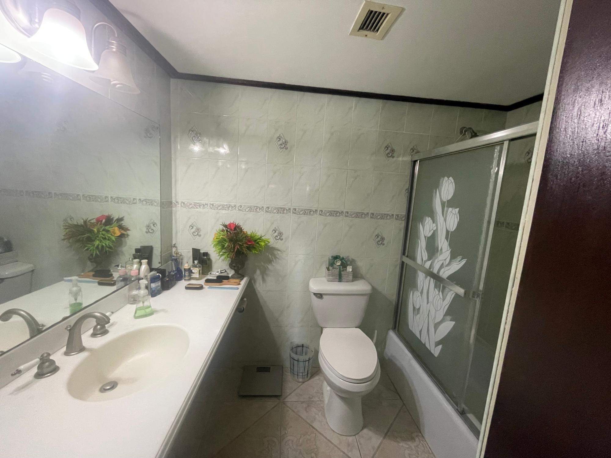 Apartment For Rent: OCEAN BOULEVARD, KINGSTON | $1,200 photo 7