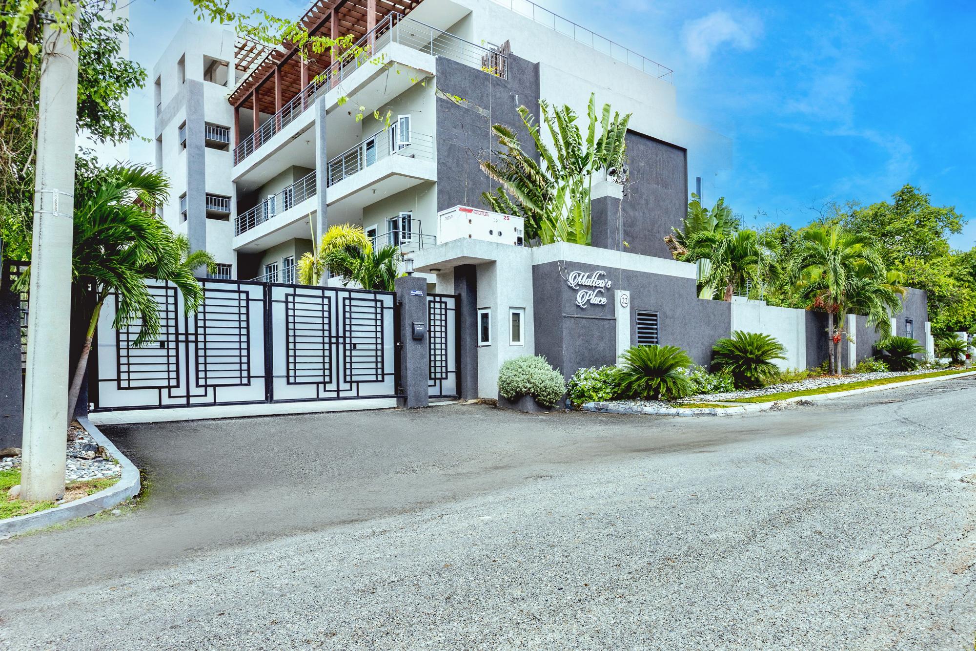 Apartment For Rent: DEWSBURY AVENUE, Kingston 6 | $1,600