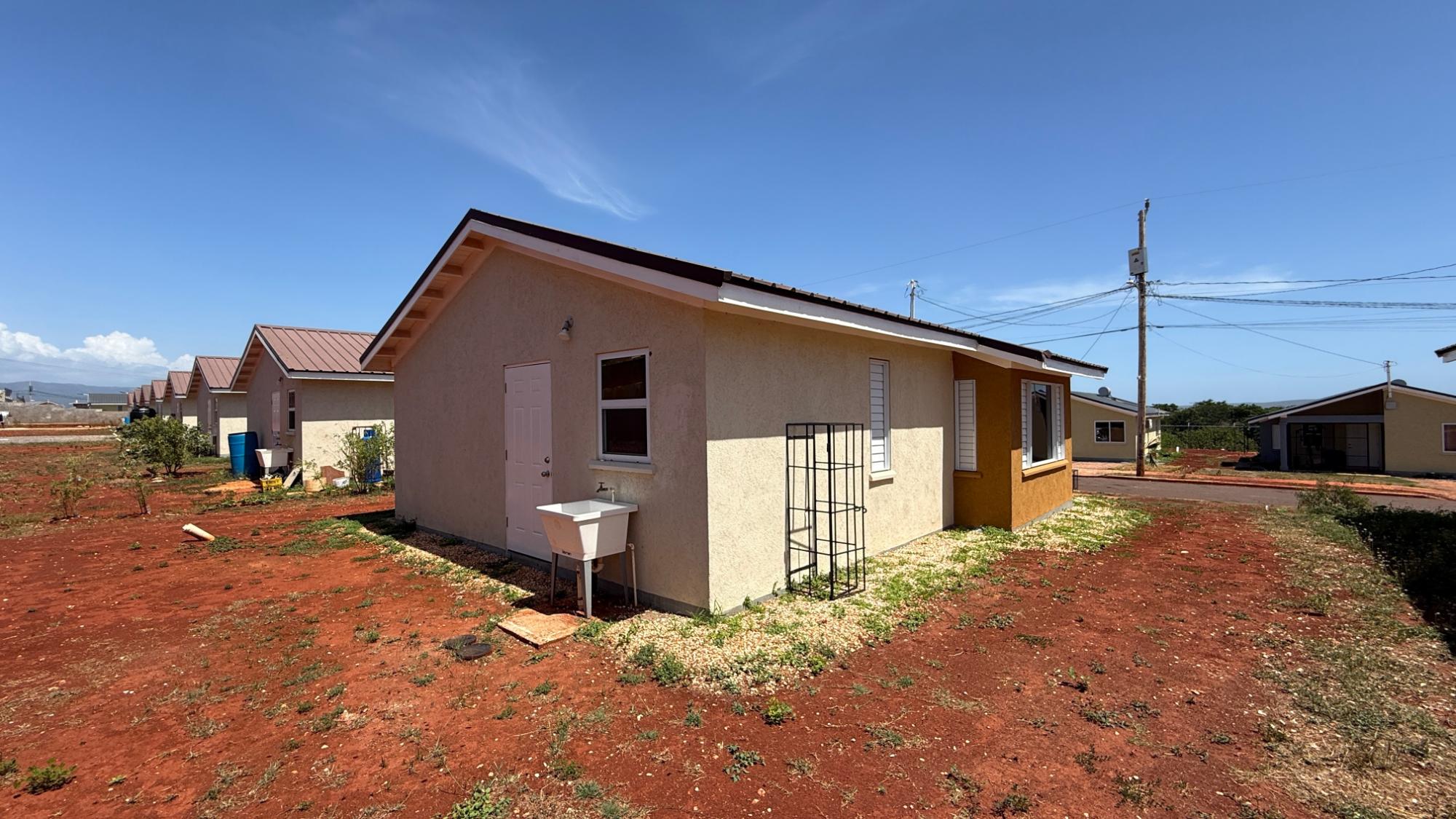 House For Rent: WARWICK CASTLE, SILVERSUN, Innswood | $90,000 photo 6