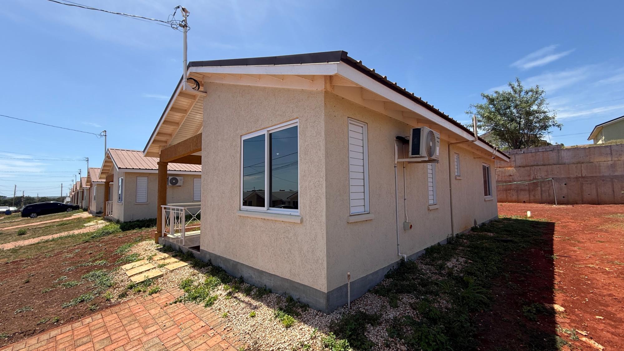 House For Rent: WARWICK CASTLE, SILVERSUN, Innswood | $90,000 photo 13