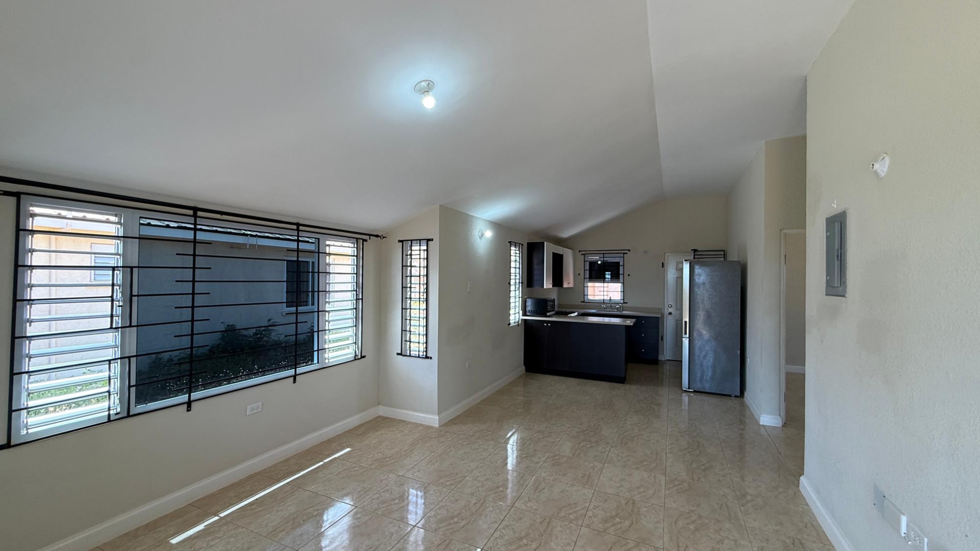 House For Rent: WARWICK CASTLE, SILVERSUN, Innswood | $90,000 photo 16