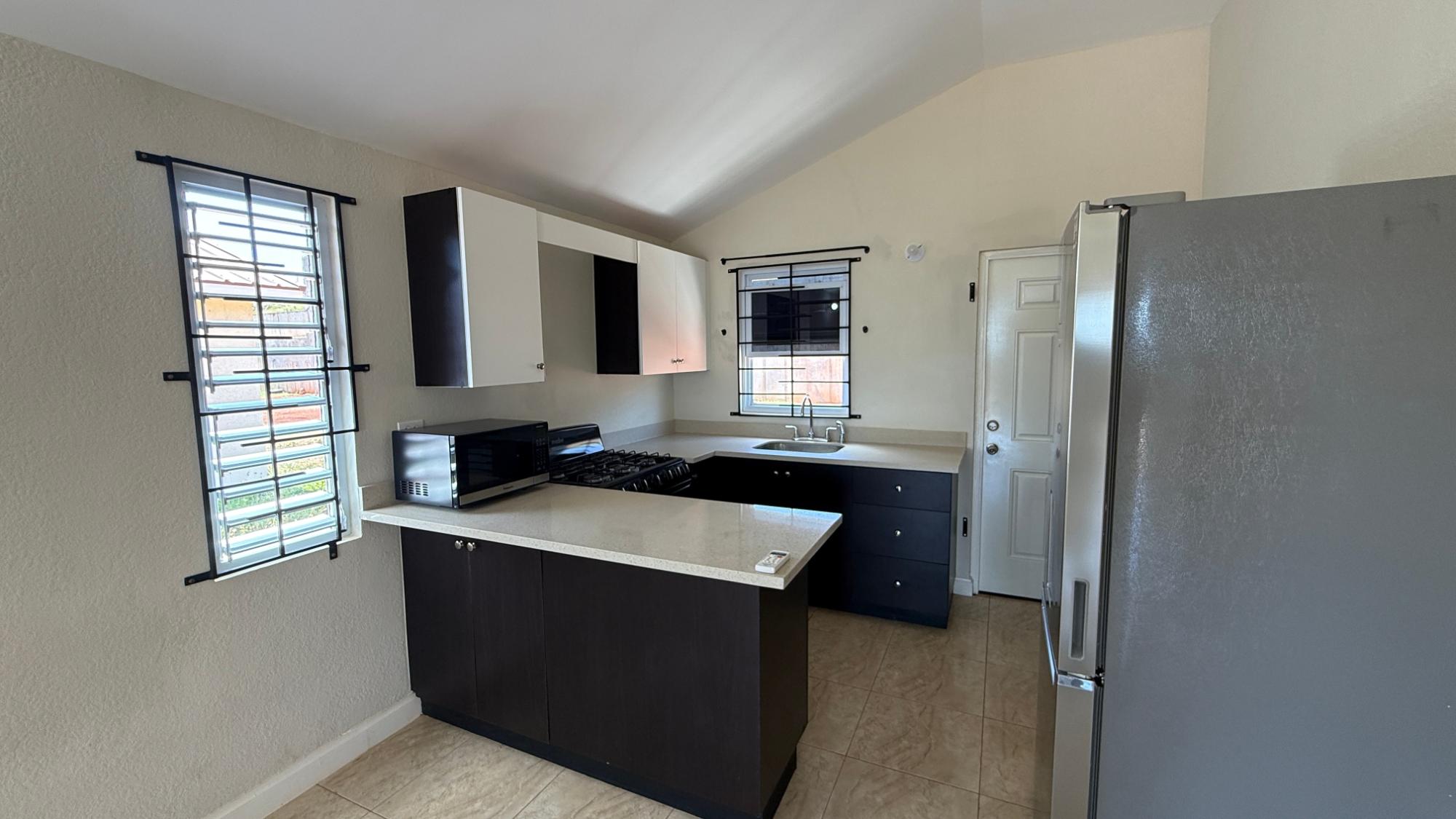 House For Rent: WARWICK CASTLE, SILVERSUN, Innswood | $90,000 photo 18