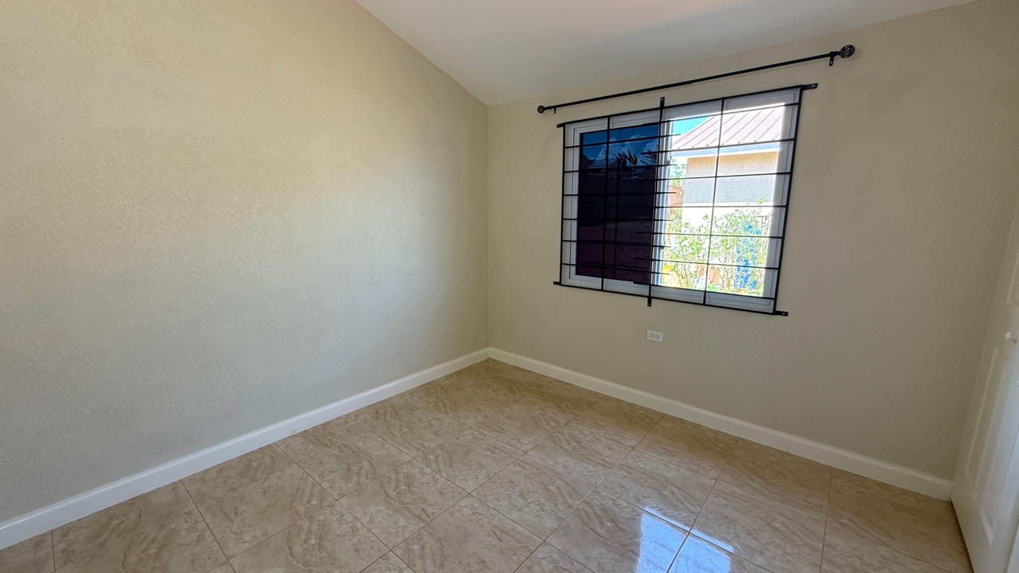 House For Rent: WARWICK CASTLE, SILVERSUN, Innswood | $90,000 photo 23