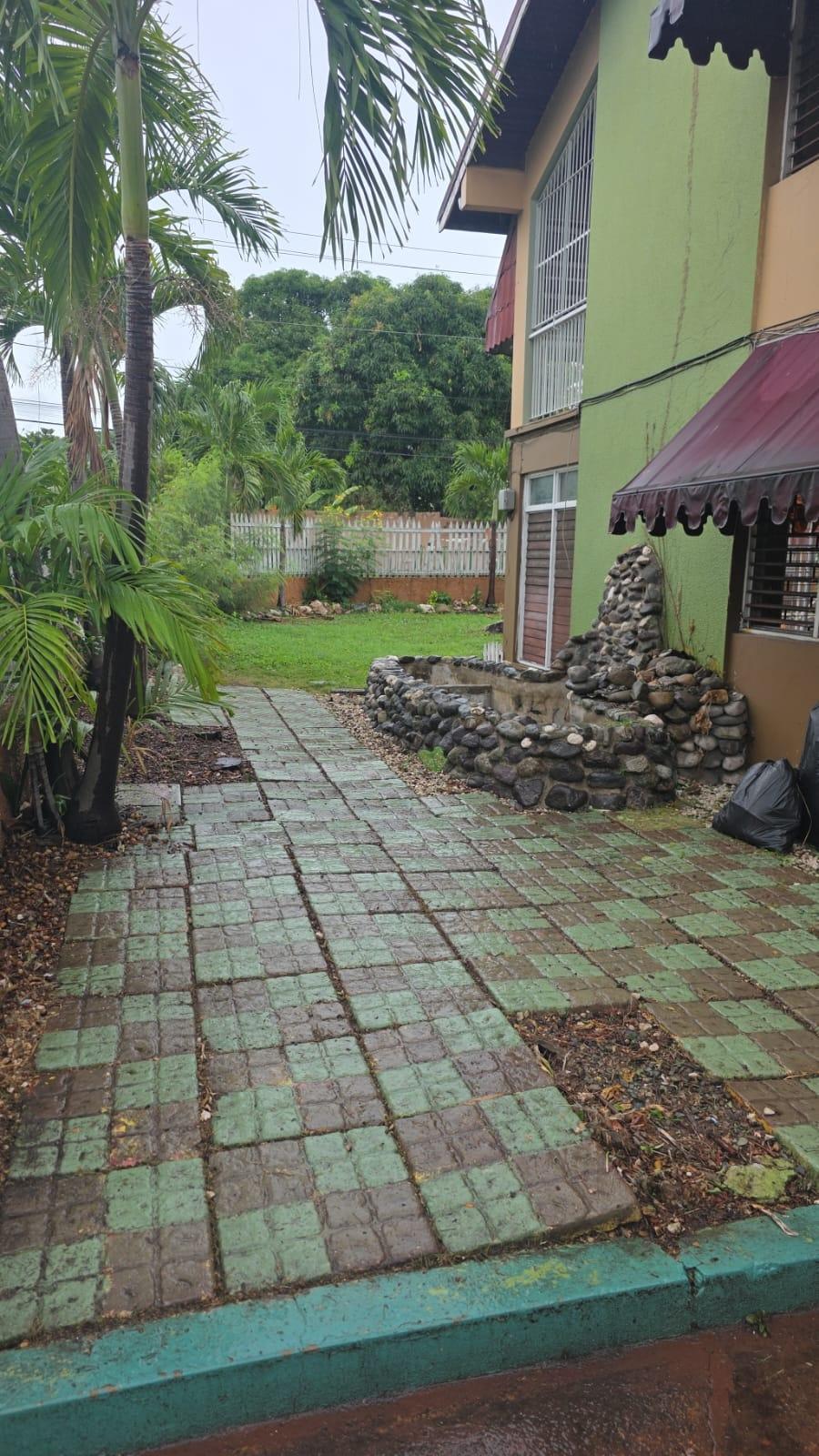 House For Sale: DUKAHARAN AVE KGN 10, Kingston 10 | $65,000,000 photo 4