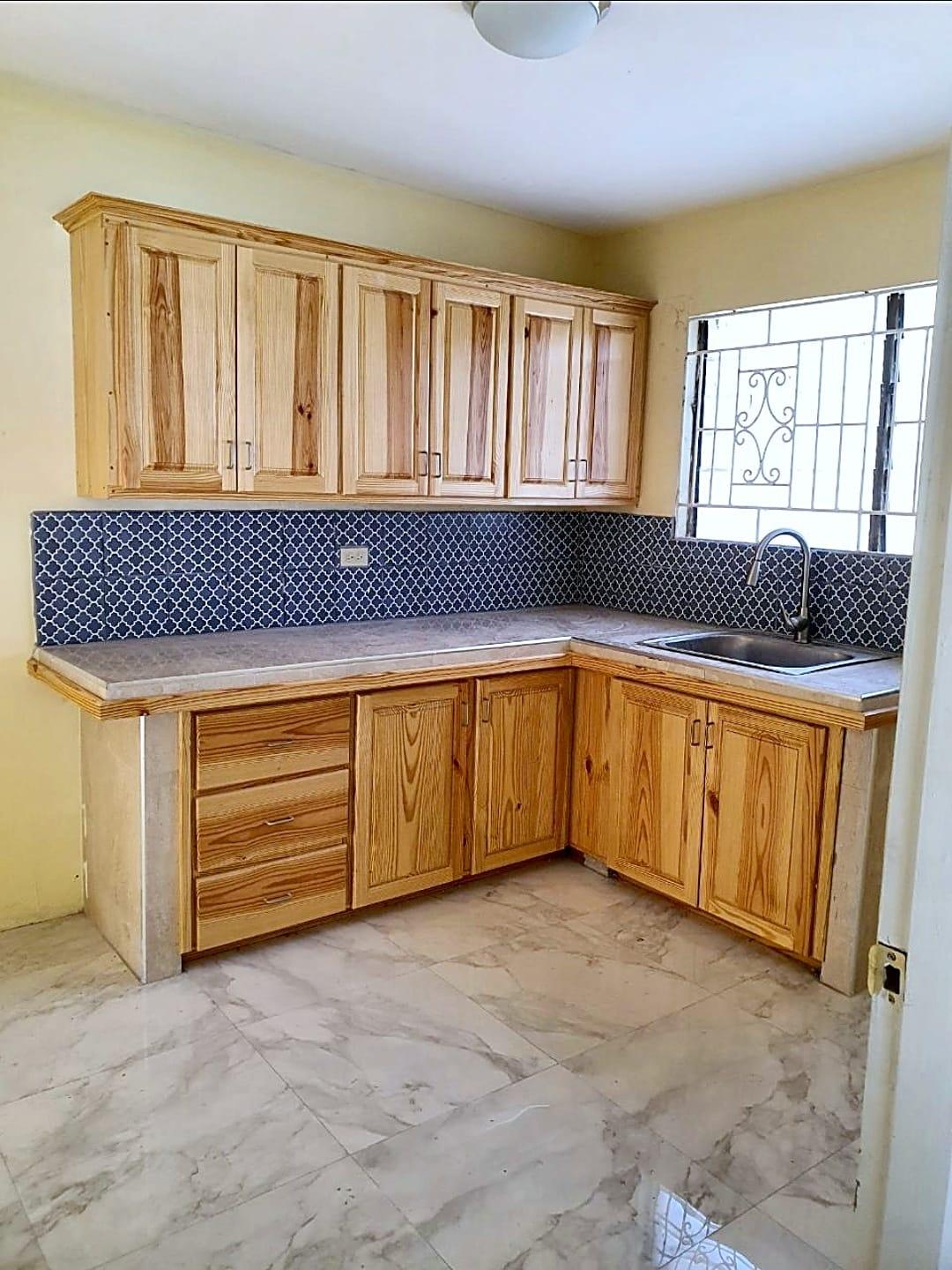 House For Rent: PARK AVENUE, Kingston 19 | $190,000 photo 3