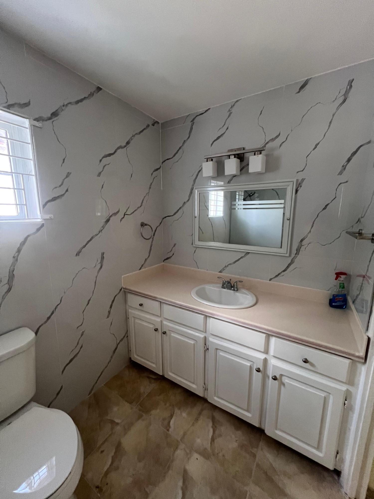 House For Rent: EAST WIDCOMBE HEIGHTS, Kingston 6 | $3,100 photo 7