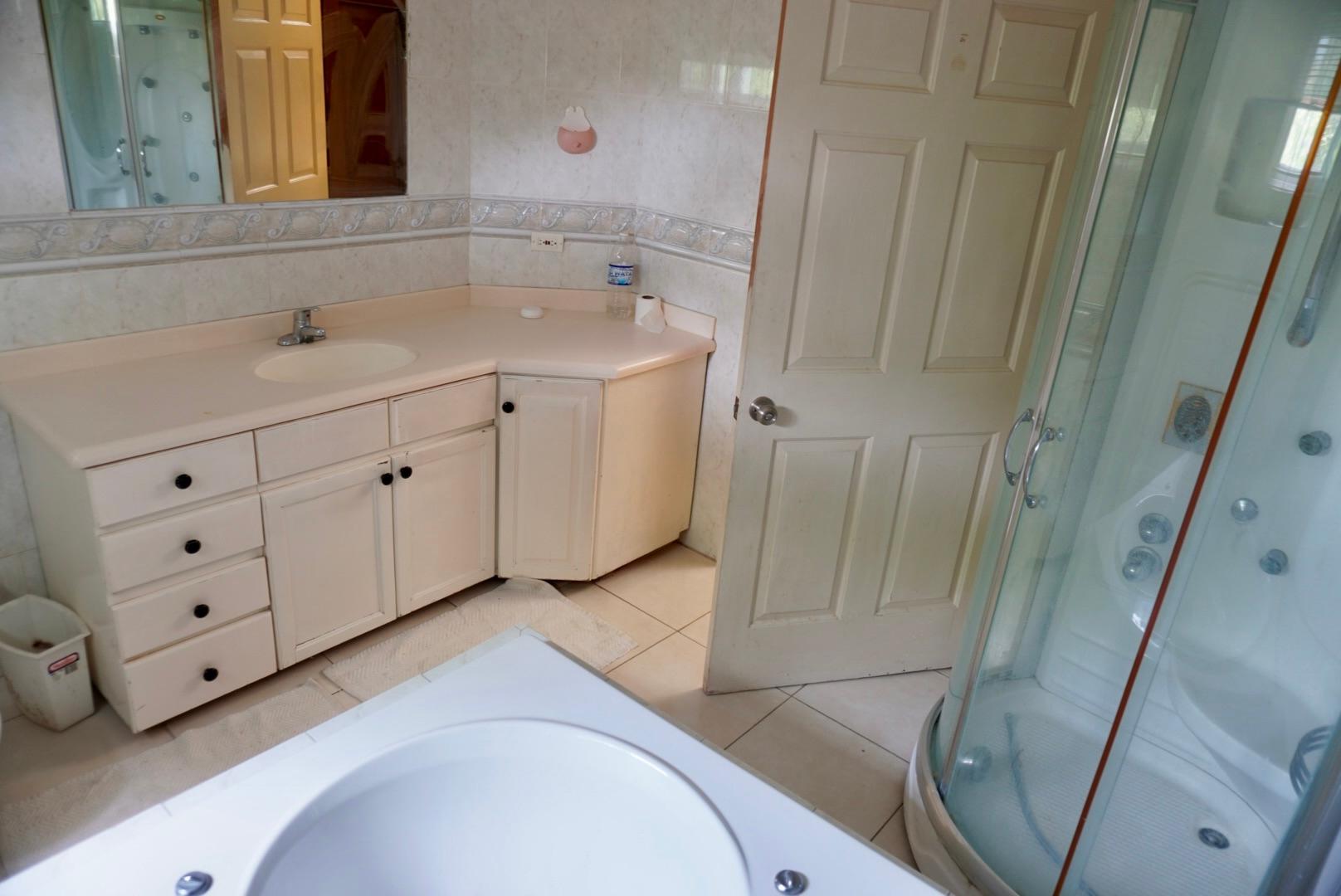 Apartment For Rent: SEAVIEW AVENUE, Kingston 5 | $2,200 photo 16