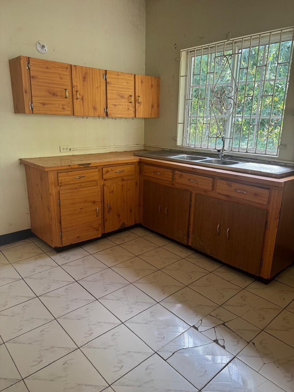 House For Rent: ALVERSTOKE AVENUE, Malvern | $80,000 photo 3