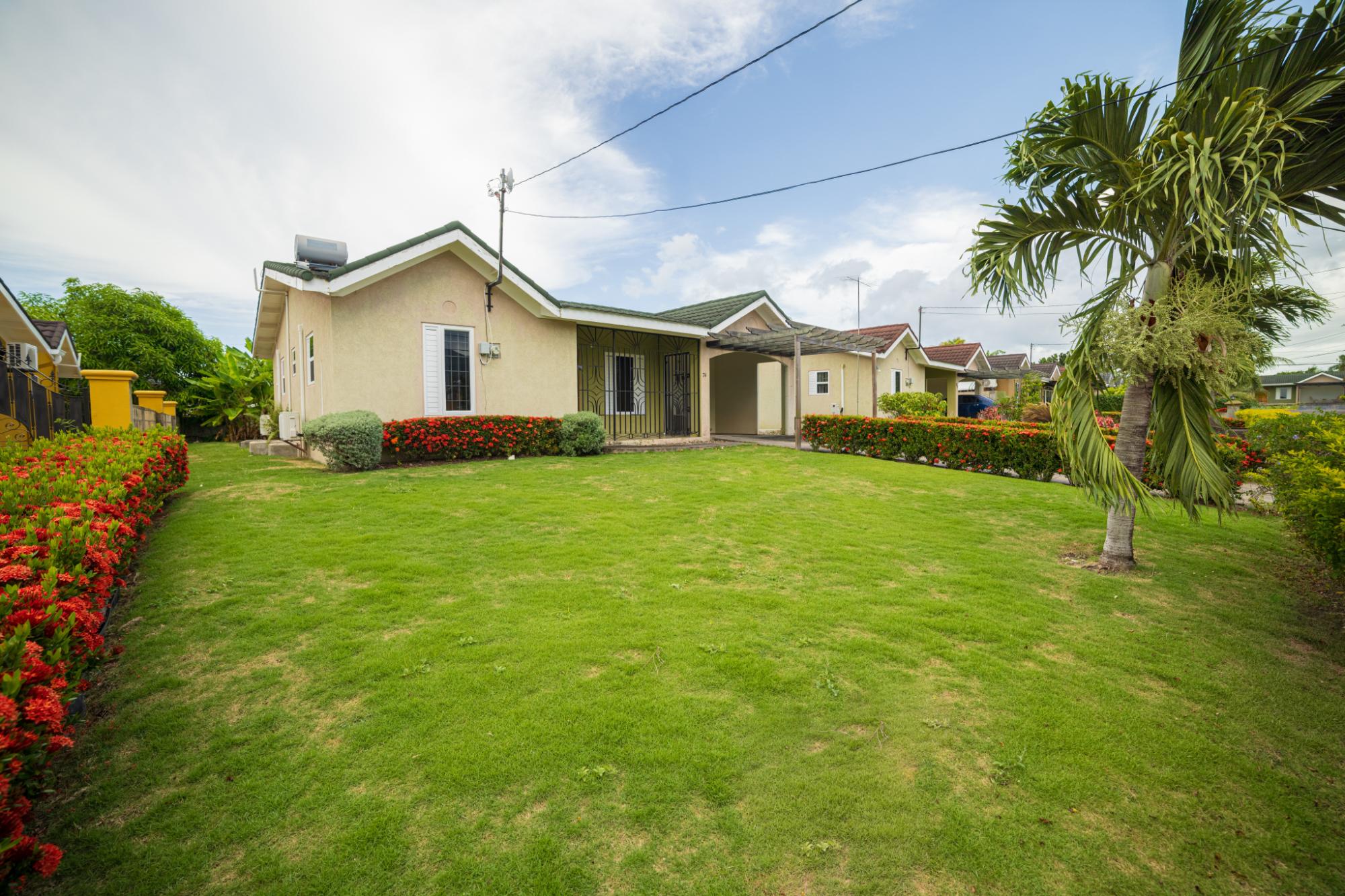 House For Sale: DRAX HALL MANOR PHASE 1, Ocho Rios | $60,000,000 photo 3