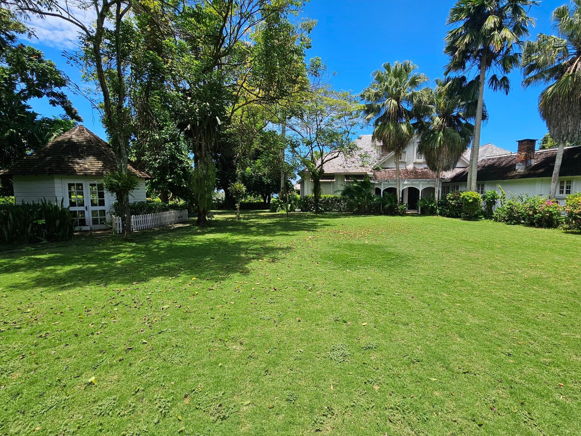House For Sale: MAIN STREET ANNOTO BAY, Annotto Bay | $3,400,000 photo 9