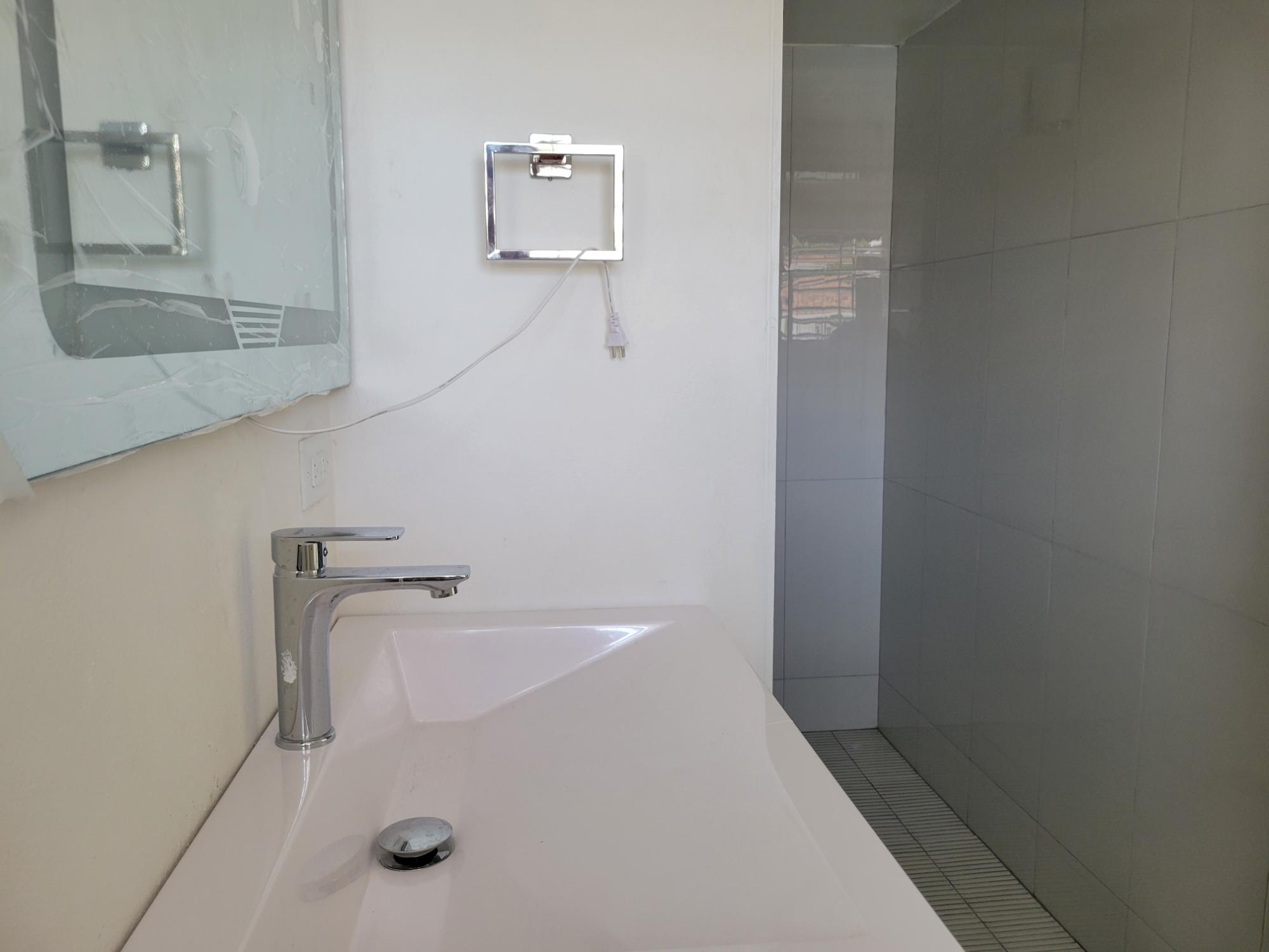 House For Rent: MILLSBOROUGH CRESCENT, Kingston 6 | $4,000 photo 16