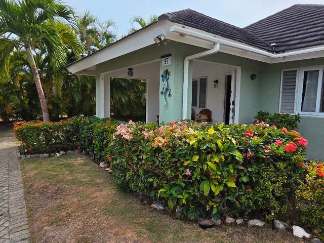 House For Sale: GARDENIA AVENUE, St. Ann@~apos;s Bay | $450,000 photo 5