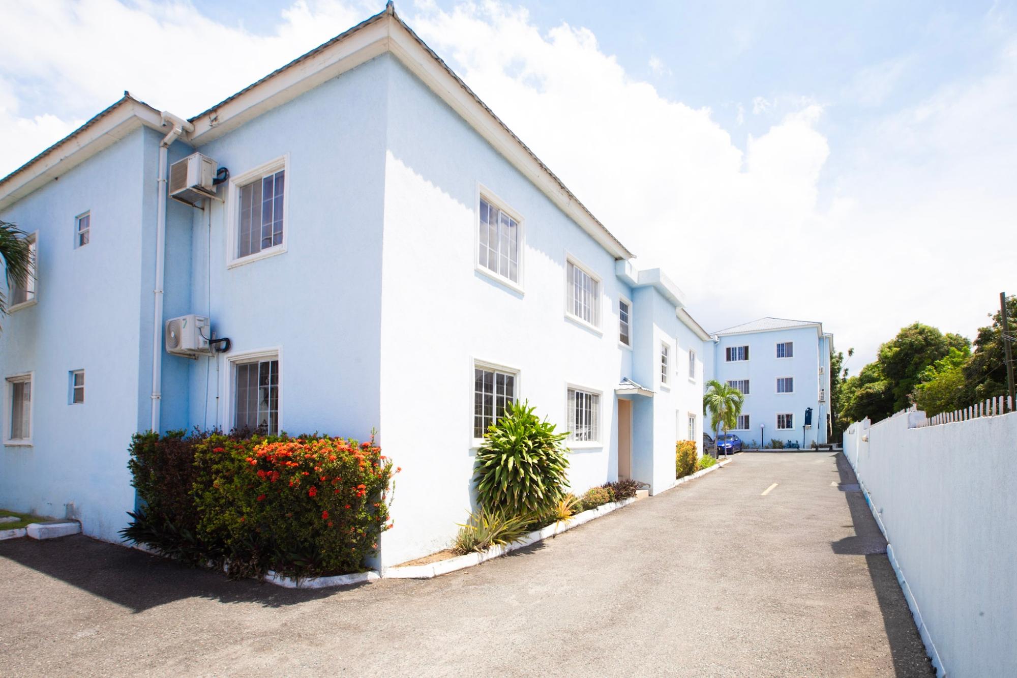 Apartment For Rent: LADY MUSGRAVE ROAD, Kingston 10 | $1,600 photo 2