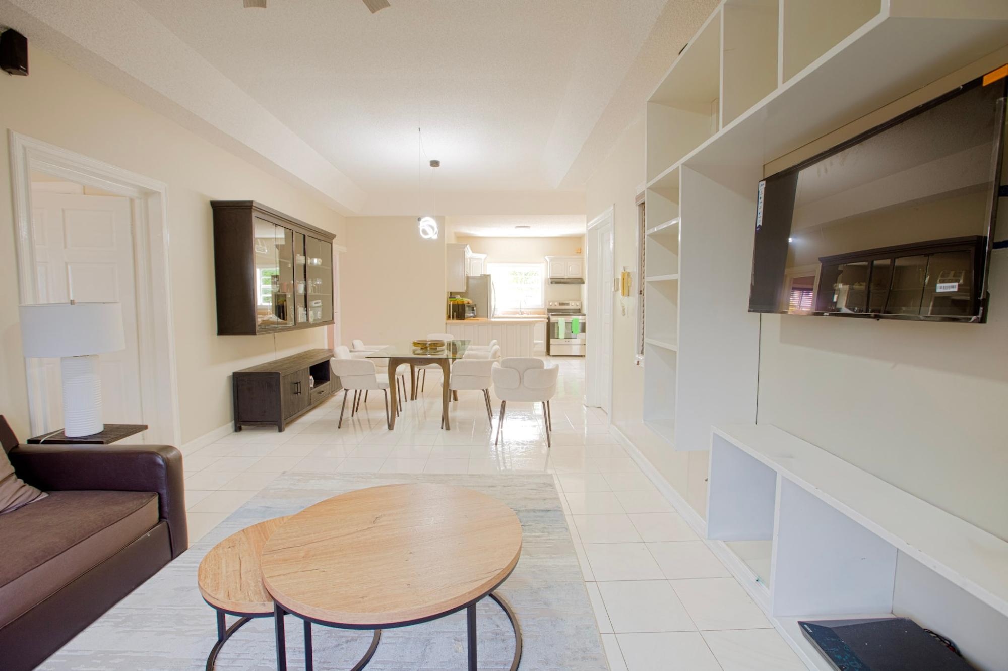 Apartment For Rent: LADY MUSGRAVE ROAD, Kingston 10 | $1,600 photo 5