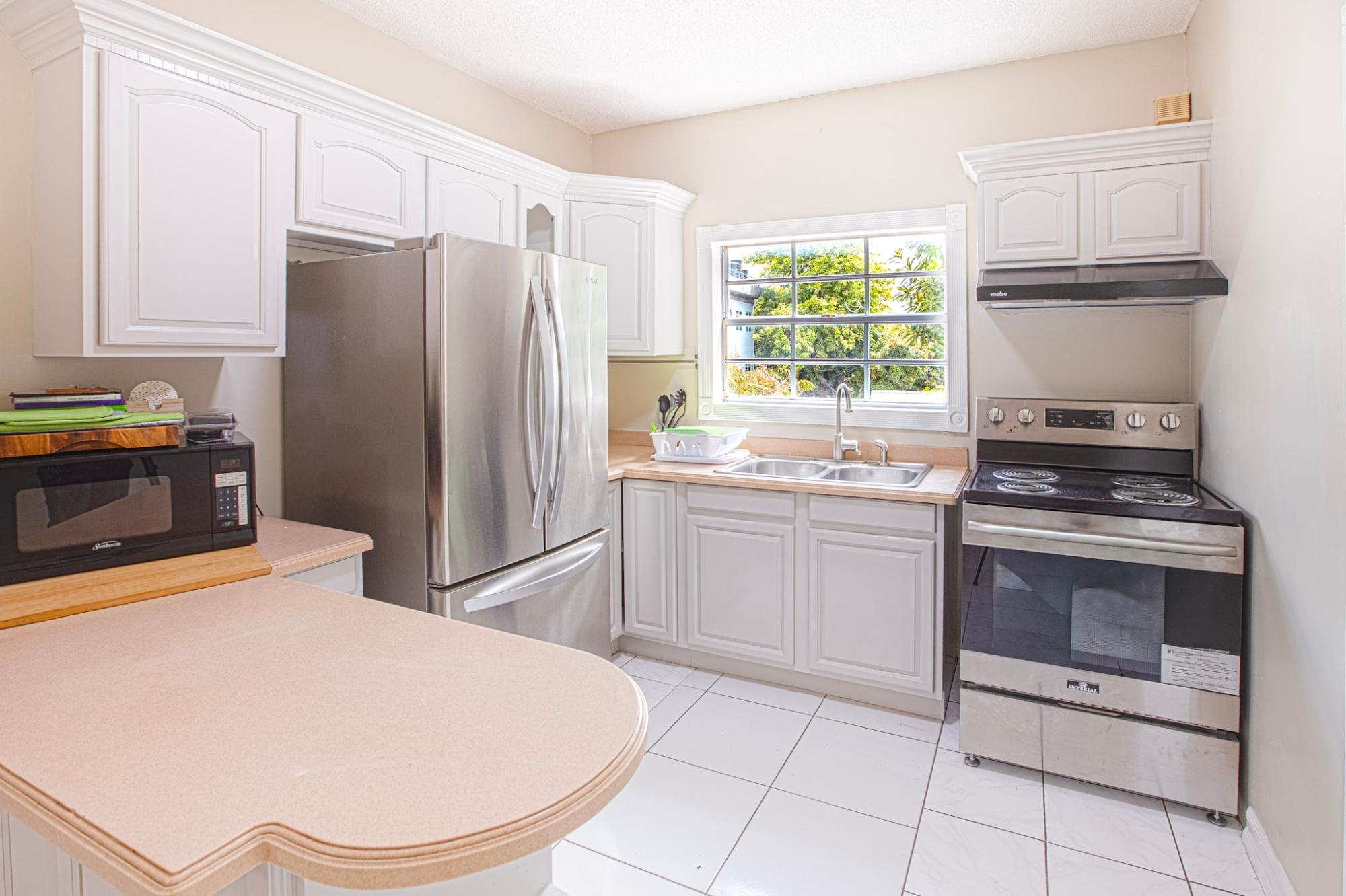 Apartment For Rent: LADY MUSGRAVE ROAD, Kingston 10 | $1,600 photo 9