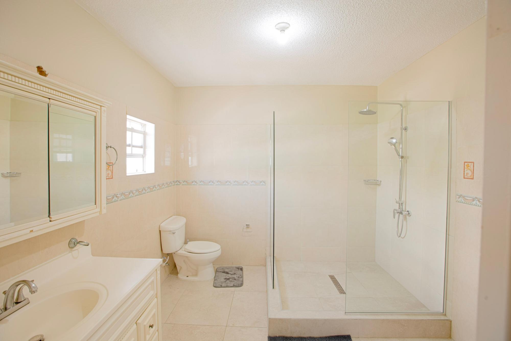 Apartment For Rent: LADY MUSGRAVE ROAD, Kingston 10 | $1,600 photo 15