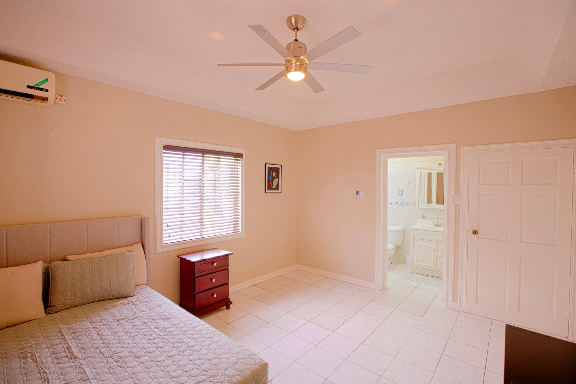 Apartment For Rent: LADY MUSGRAVE ROAD, Kingston 10 | $1,600 photo 17