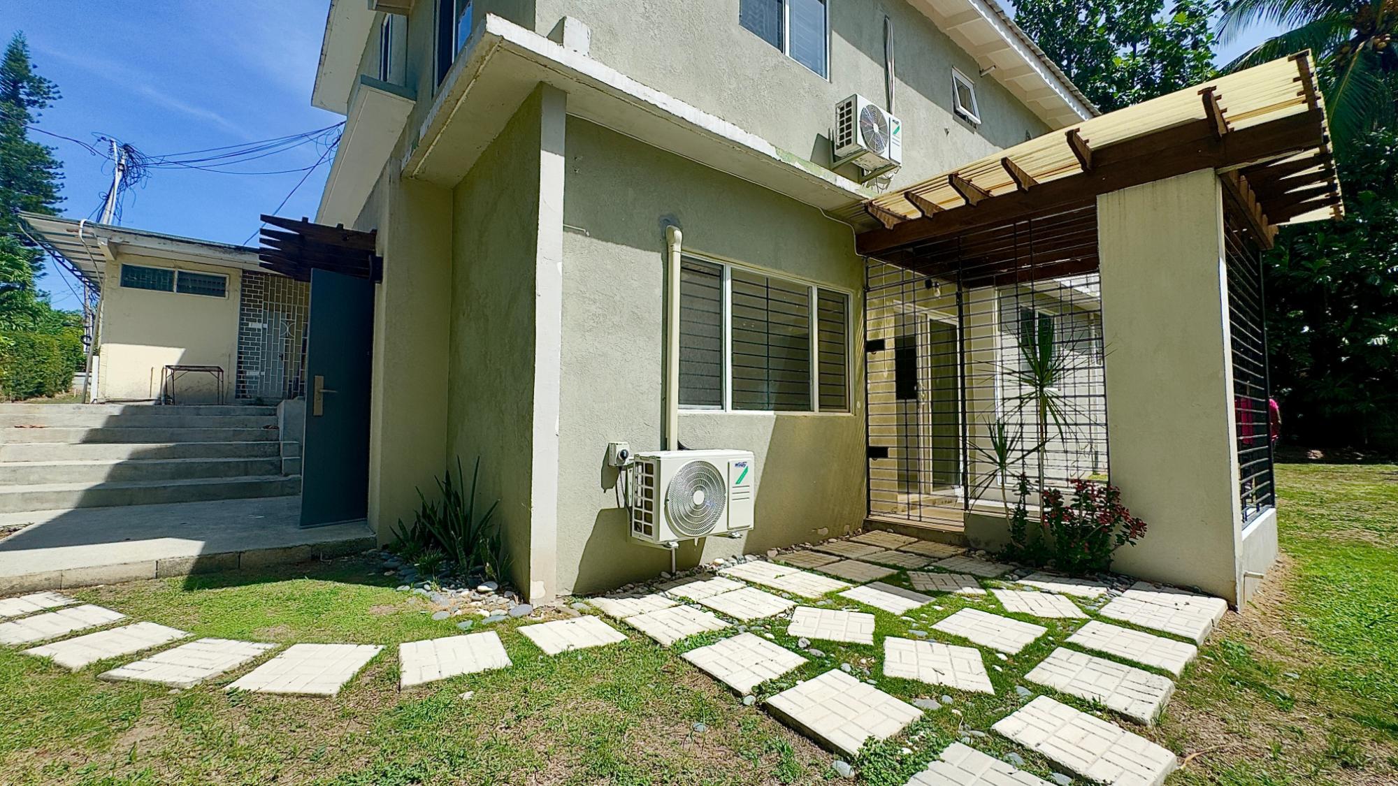 Apartment For Rent: HOPE VIEW AVENUE, Kingston 6 | $170,000