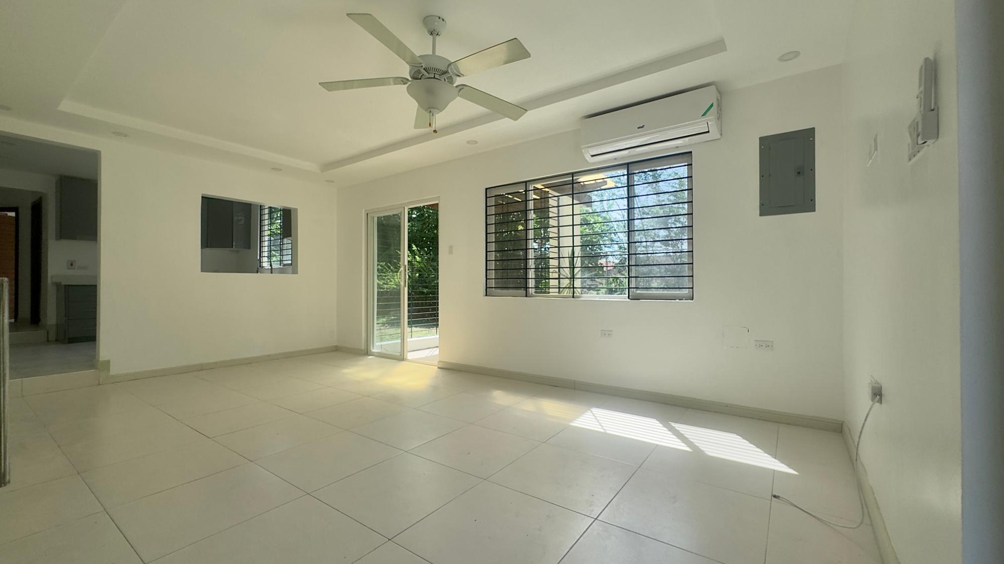 Apartment For Rent: HOPE VIEW AVENUE, Kingston 6 | $170,000 photo 2