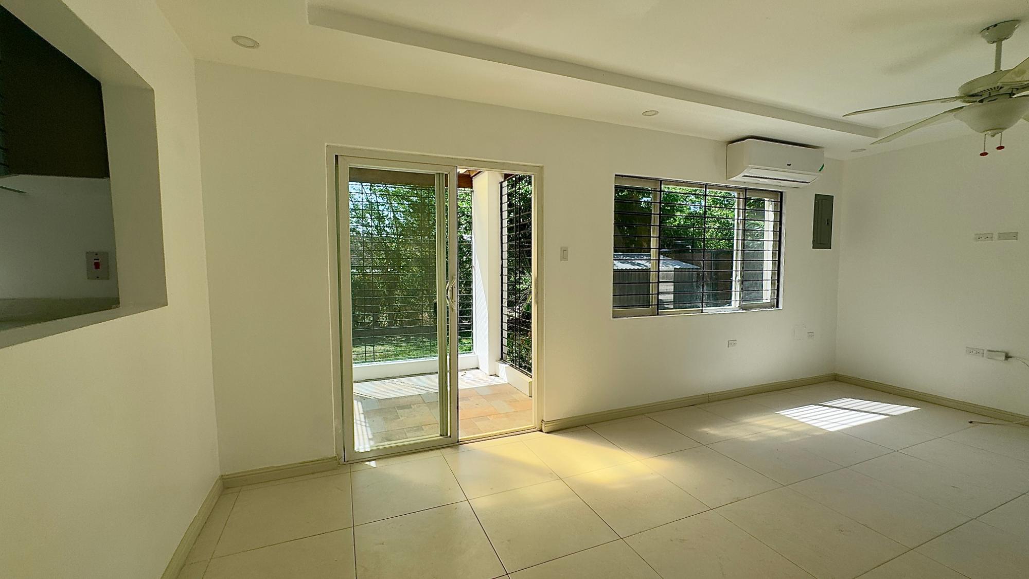 Apartment For Rent: HOPE VIEW AVENUE, Kingston 6 | $170,000 photo 5