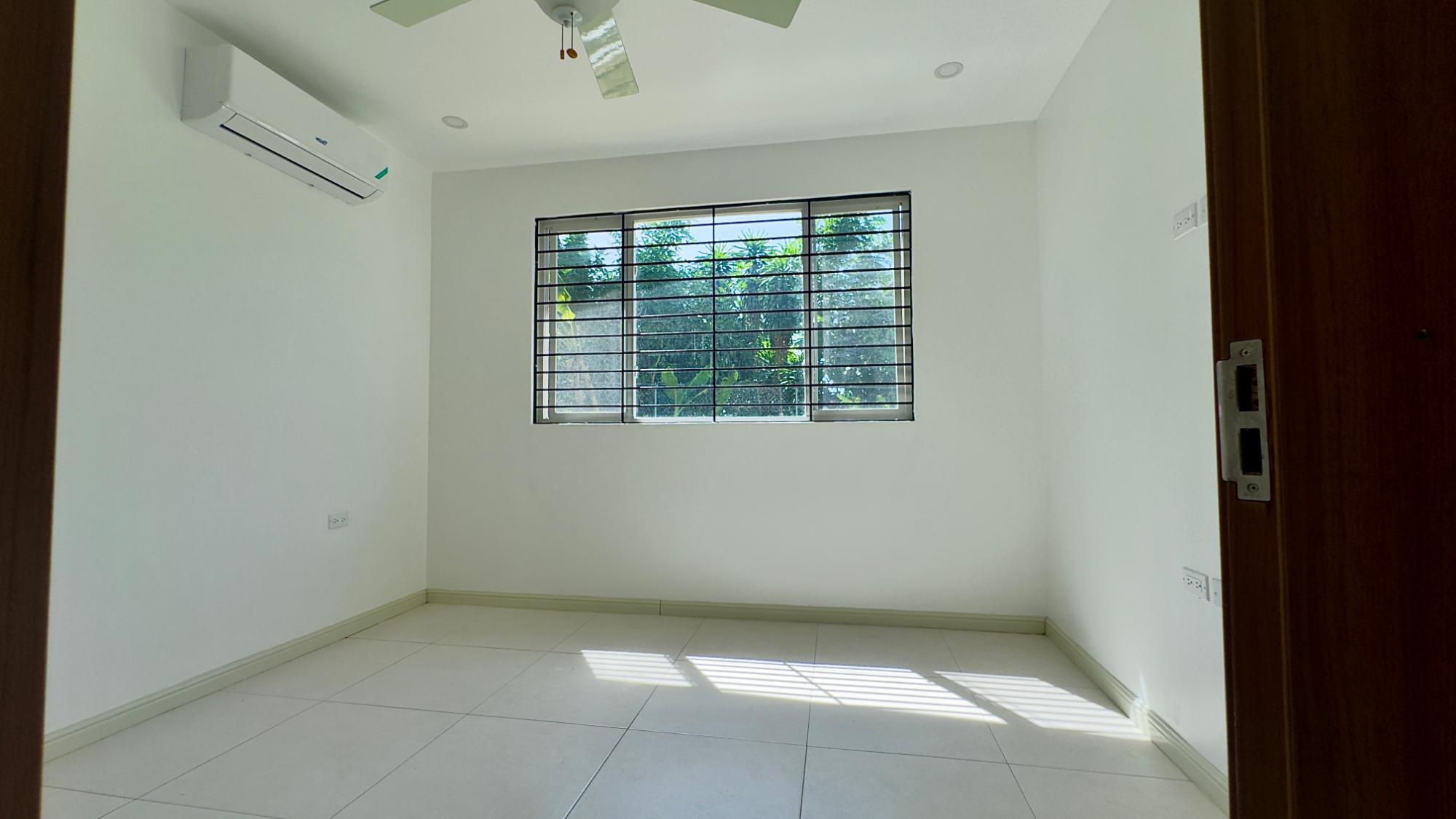 Apartment For Rent: HOPE VIEW AVENUE, Kingston 6 | $170,000 photo 14