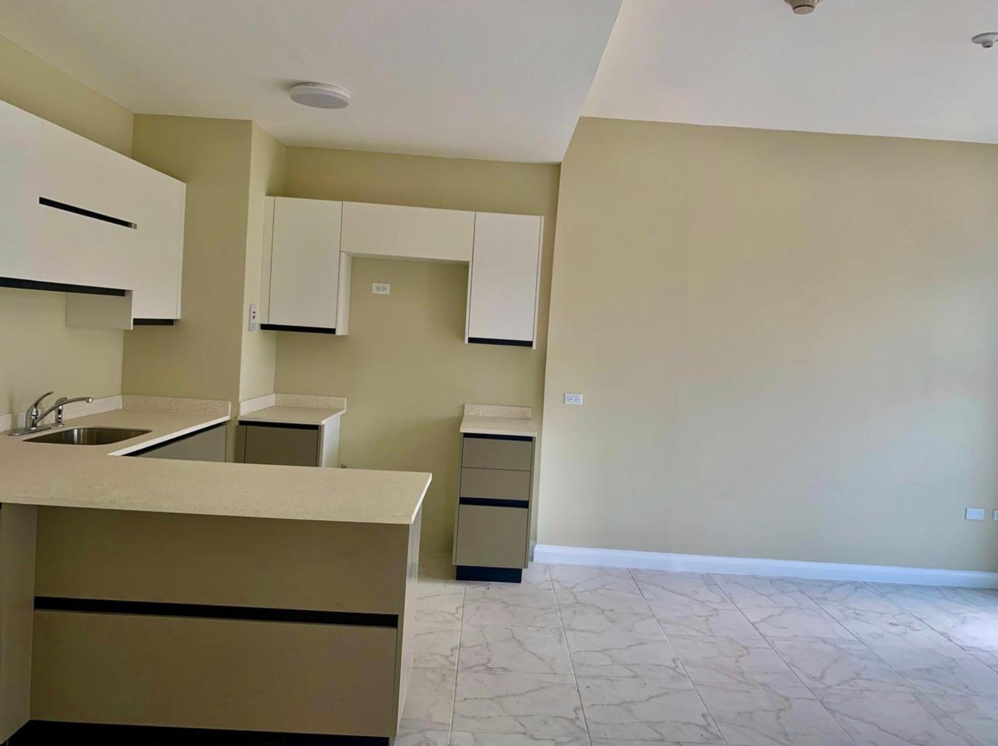 Apartment For Rent: CRIEFFE ROAD, Kingston 5 | $155,000 photo 3