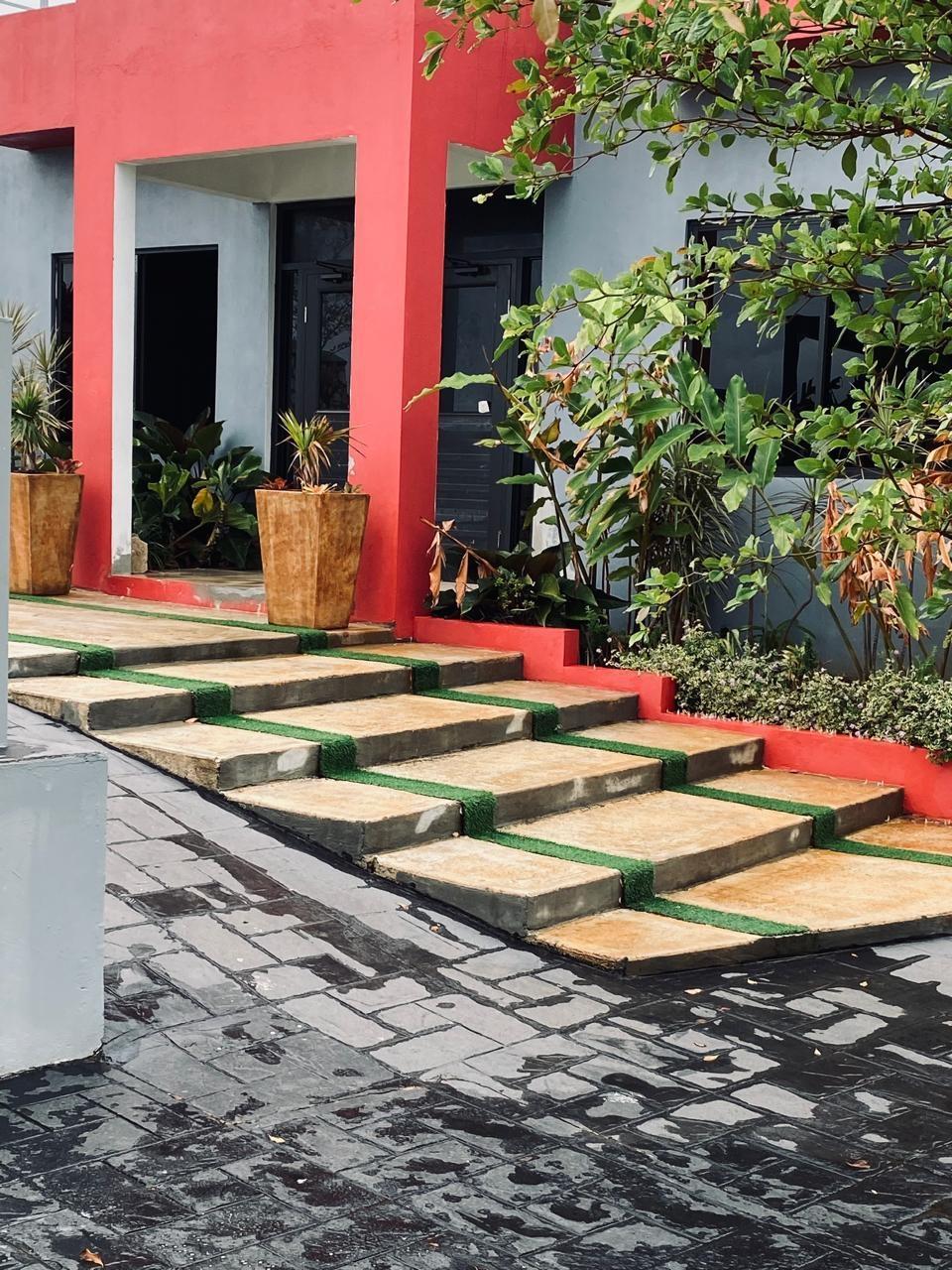 House For Rent: PYRAMID POINT, Breadnut Hill | $2,500