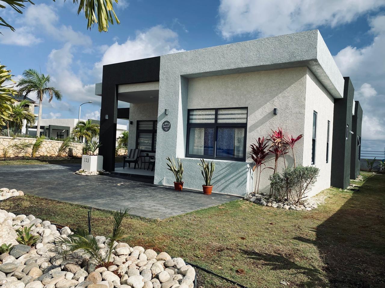 House For Rent: PYRAMID POINT, Breadnut Hill | $2,500 photo 2