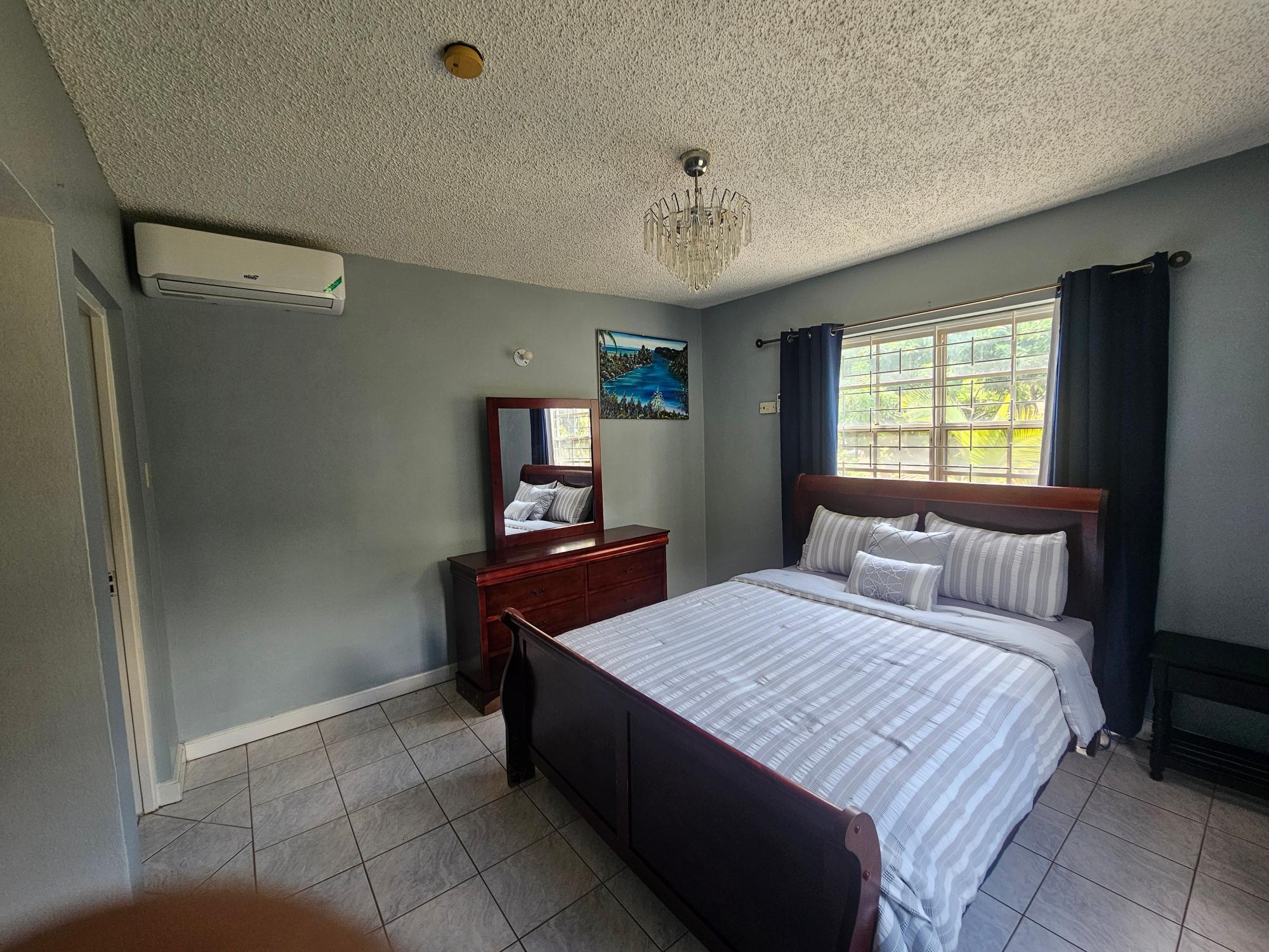Apartment For Rent: LADY MUSGRAVE RD, Kingston 5 | $135,000 photo 3