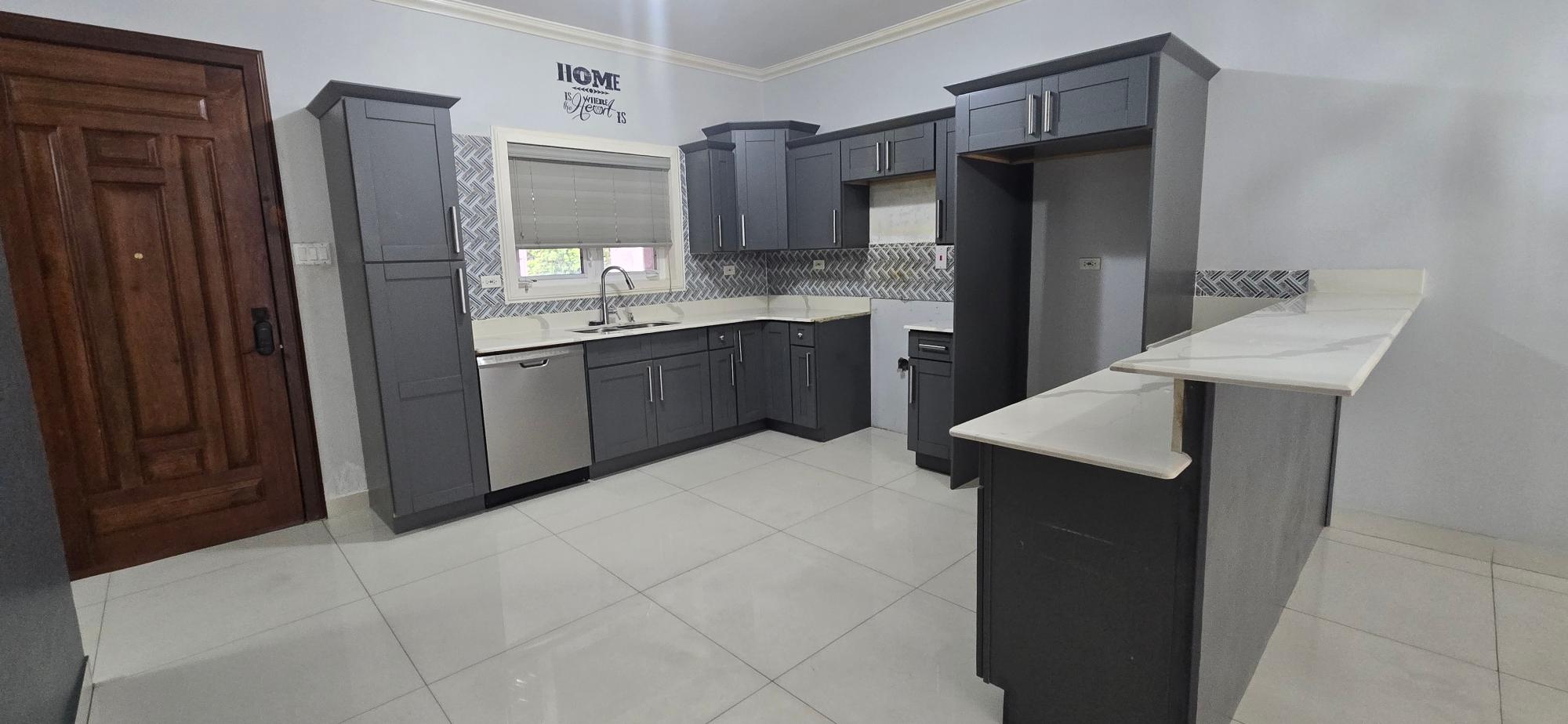 Apartment For Rent: GROSVENOR TERRACE, Kingston 8 | $250,000 photo 5