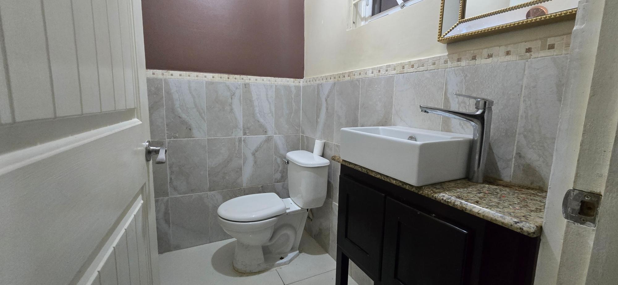 Apartment For Rent: GROSVENOR TERRACE, Kingston 8 | $250,000 photo 11