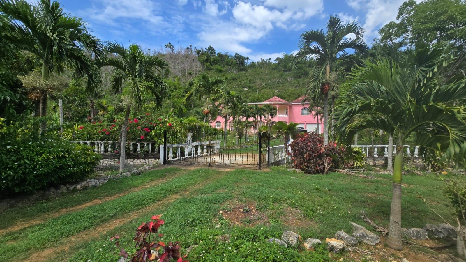 House For Sale: BARNSTAPLE, JACKSON TOWN, Jackson Town | $65,000,000 photo 2