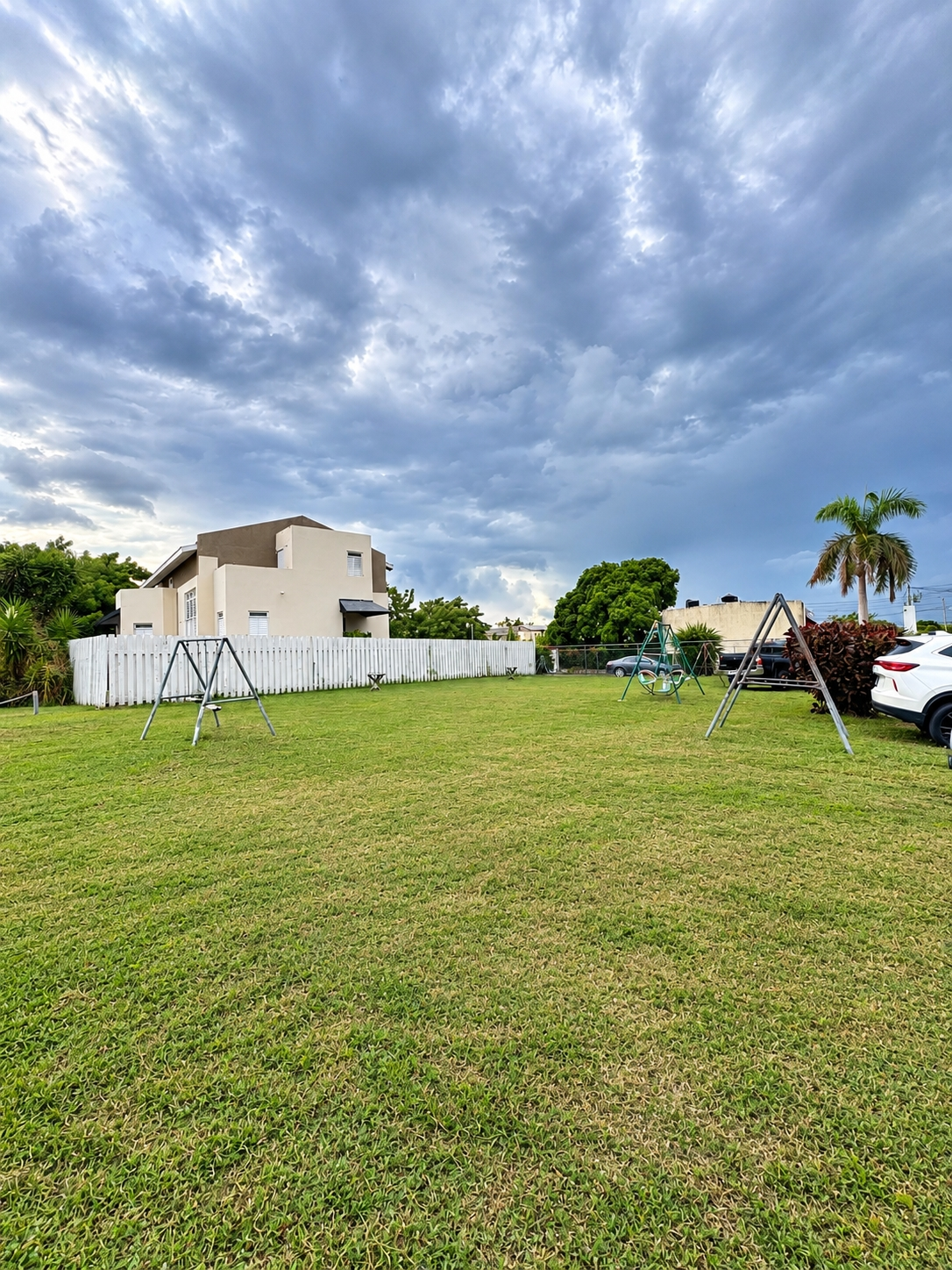 Townhouse For Rent: HEATHWOOD DRIVE, Kingston 8 | $220,000 photo 17