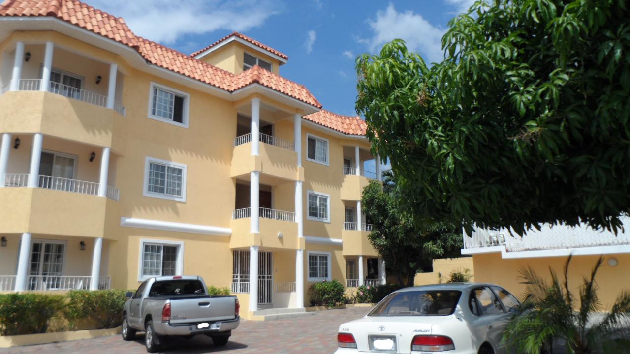 Apartment For Rent: SEAVIEW AVENUE, Kingston 6 | $1,800