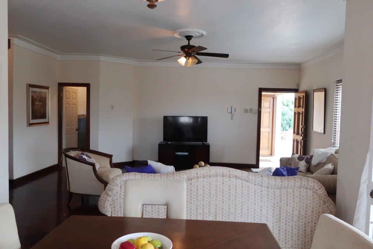 Apartment For Rent: SEAVIEW AVENUE, Kingston 6 | $1,800 photo 9