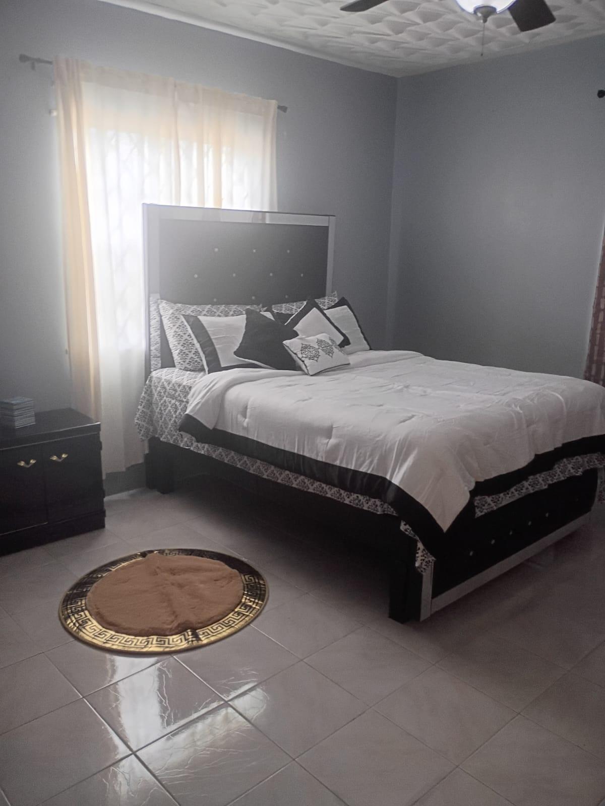 Apartment For Rent: KNOWLES ROAD, MANDEVILLE, Brumalia | $1,250 photo 6