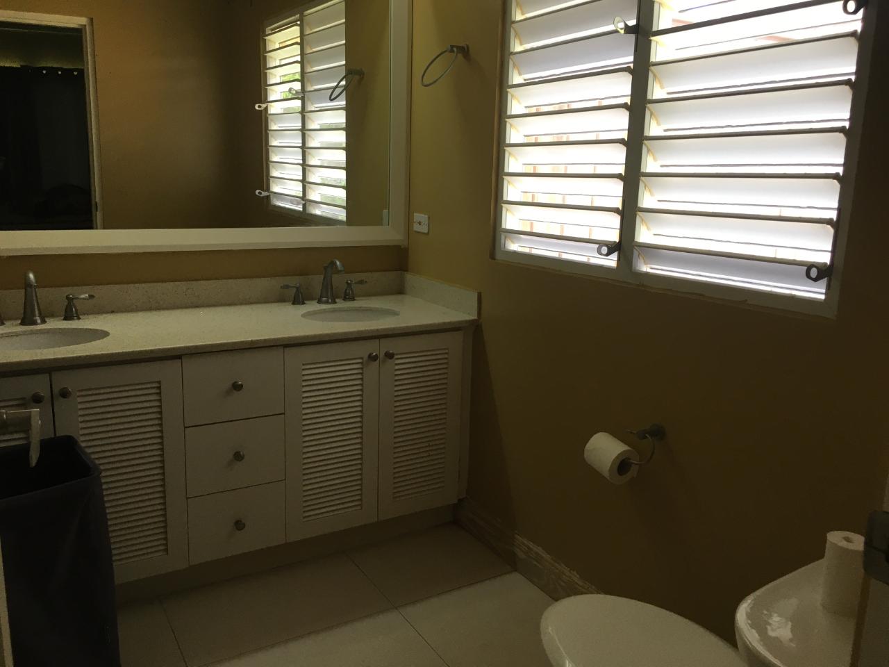 House For Rent: ANTHURIUM AVENUE, RICHMON, Runaway Bay | $1,800 photo 11