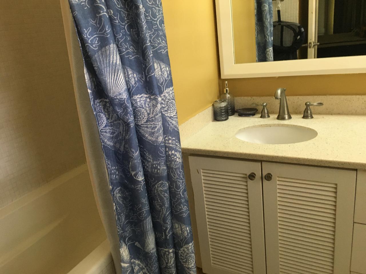 House For Rent: ANTHURIUM AVENUE, RICHMON, Runaway Bay | $1,800 photo 12