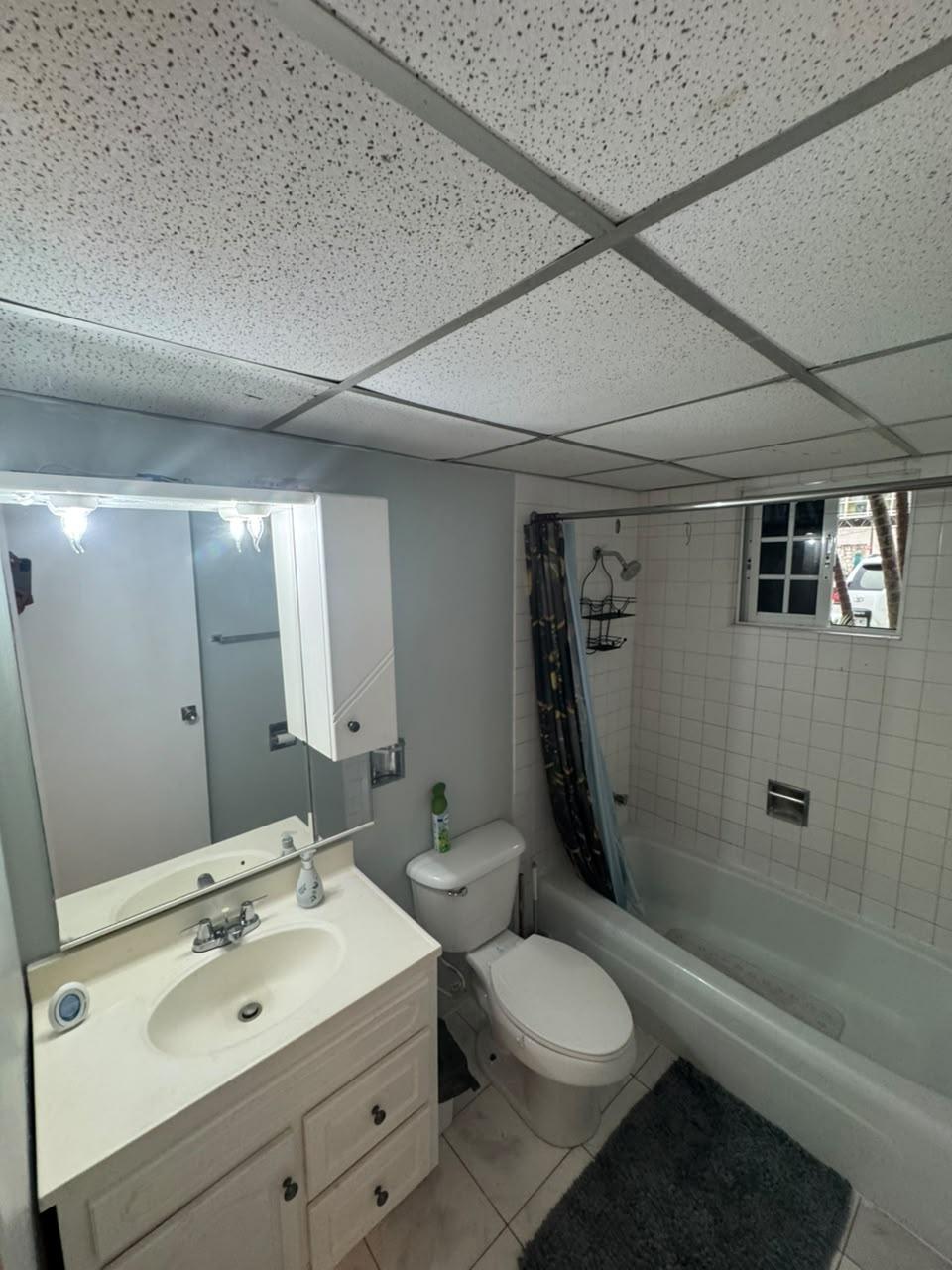 Apartment For Rent: SEAWIND ON THE BAY SUNSET, Montego Bay | $1,000 photo 9
