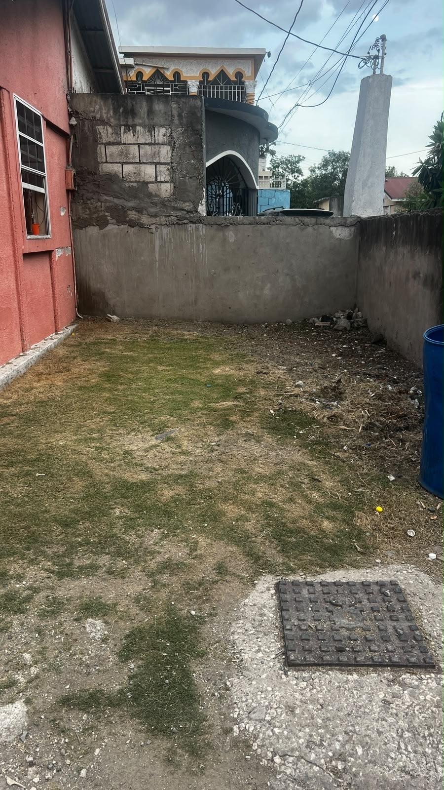House For Sale: CALLALOO MEWS, Kingston 11 | $13,000,000 photo 2