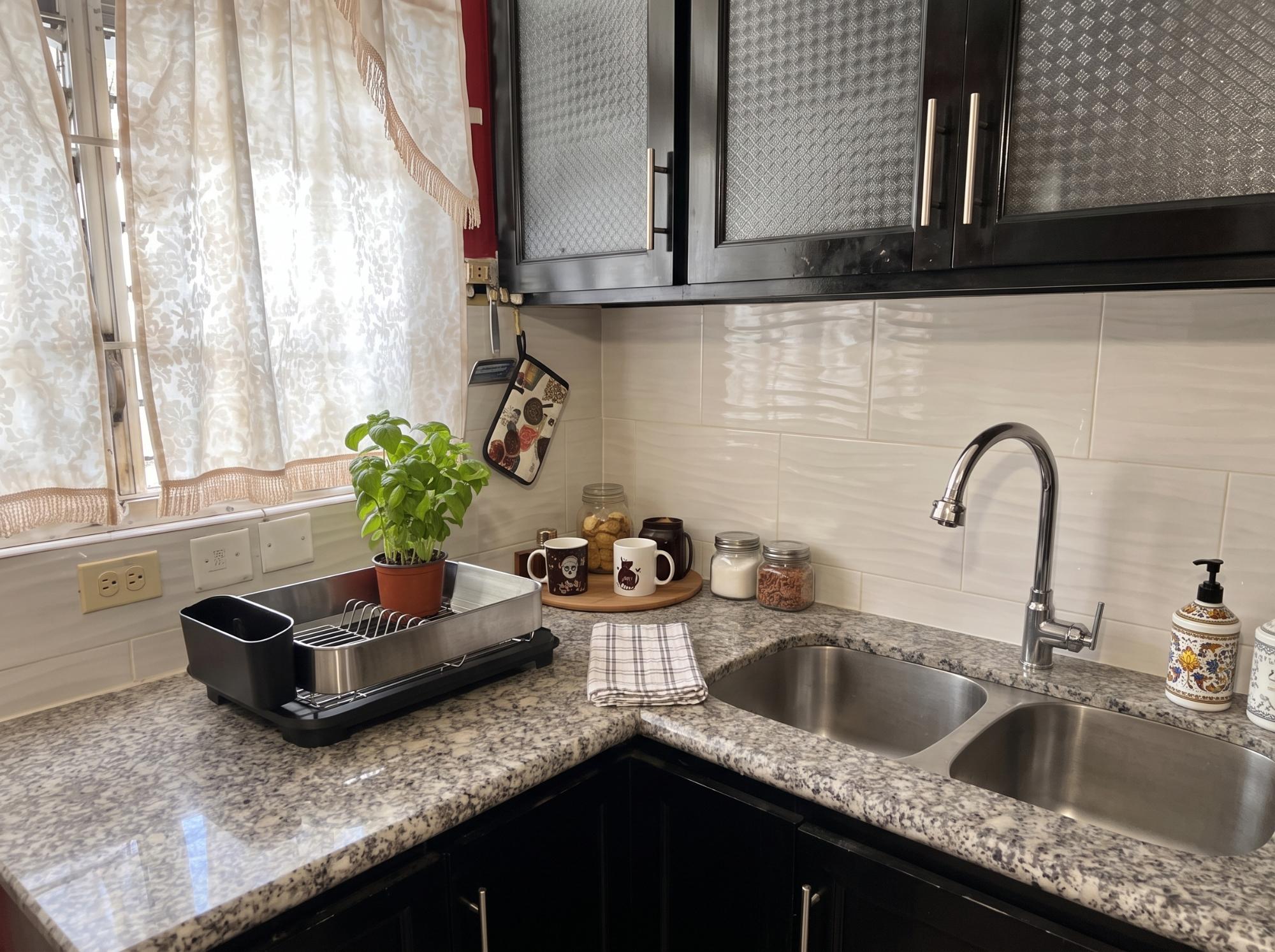 Apartment For Sale: REKADOM AVENUE, KINGSTON, Kingston 5 | $42,000,000 photo 6