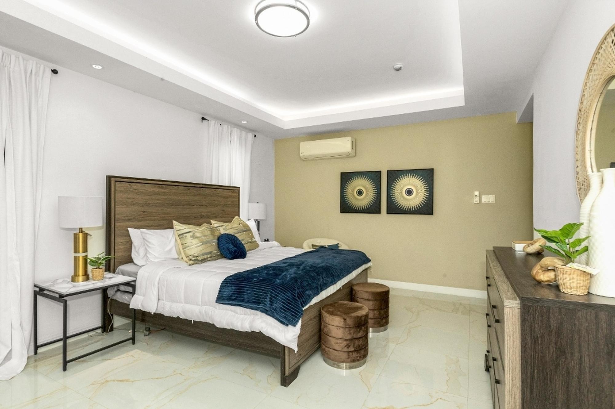 Apartment For Sale: GROSVENOR HEIGHTS, Kingston 8 | $398,000 photo 11