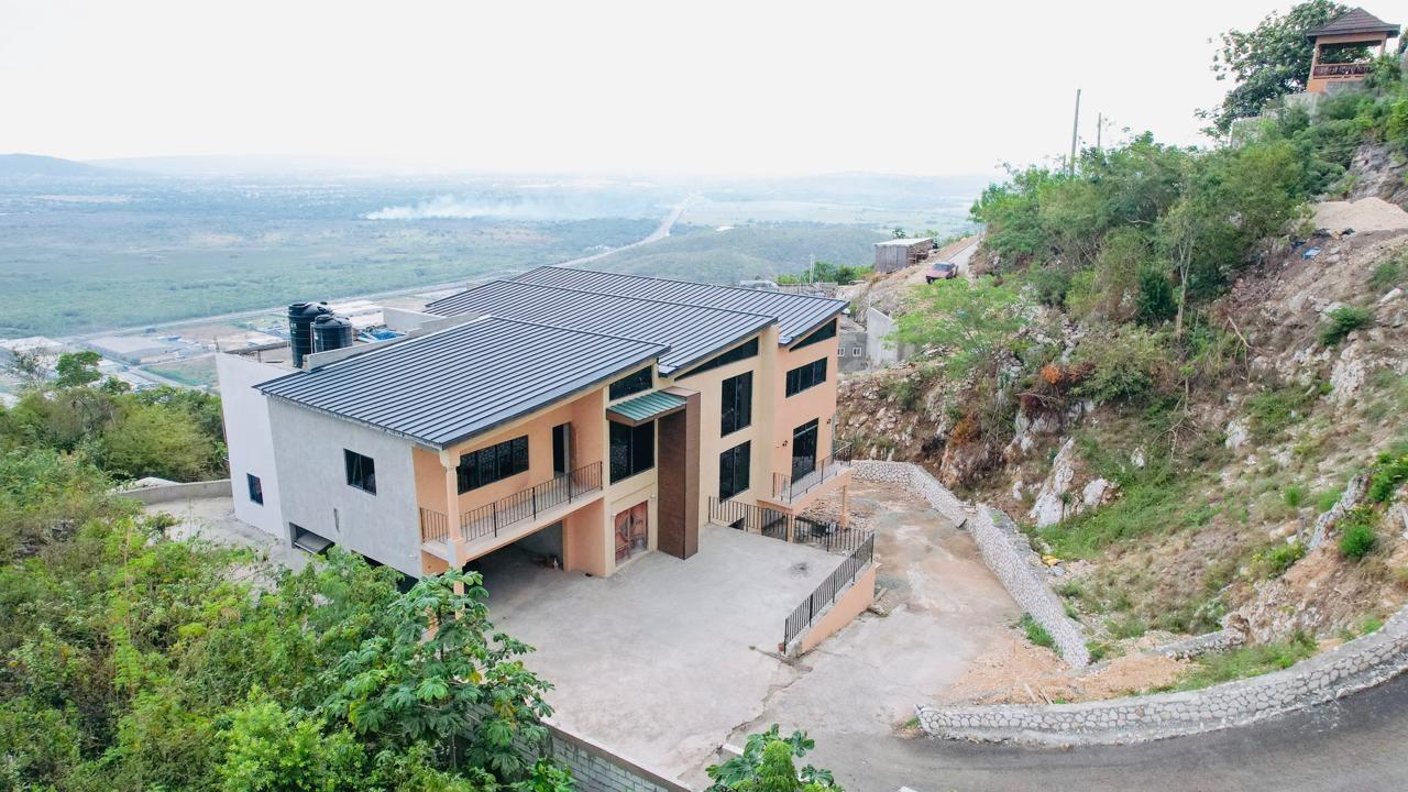 House For Sale: PLANTATION HEIGHTS, Kingston 20 | $1,200,000 photo 19