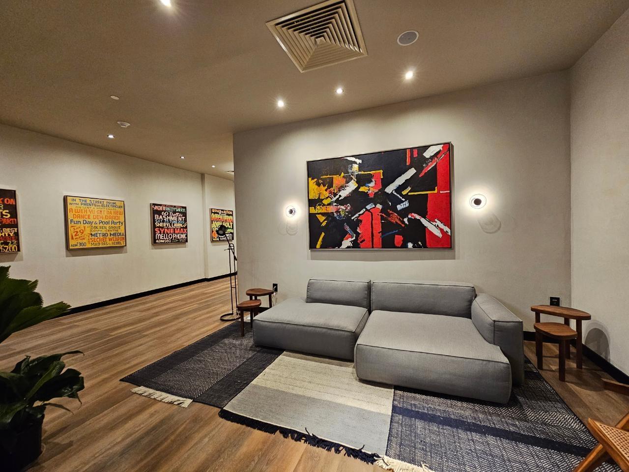 Apartment For Rent: KING STREET, KINGSTON | $1,800 photo 6