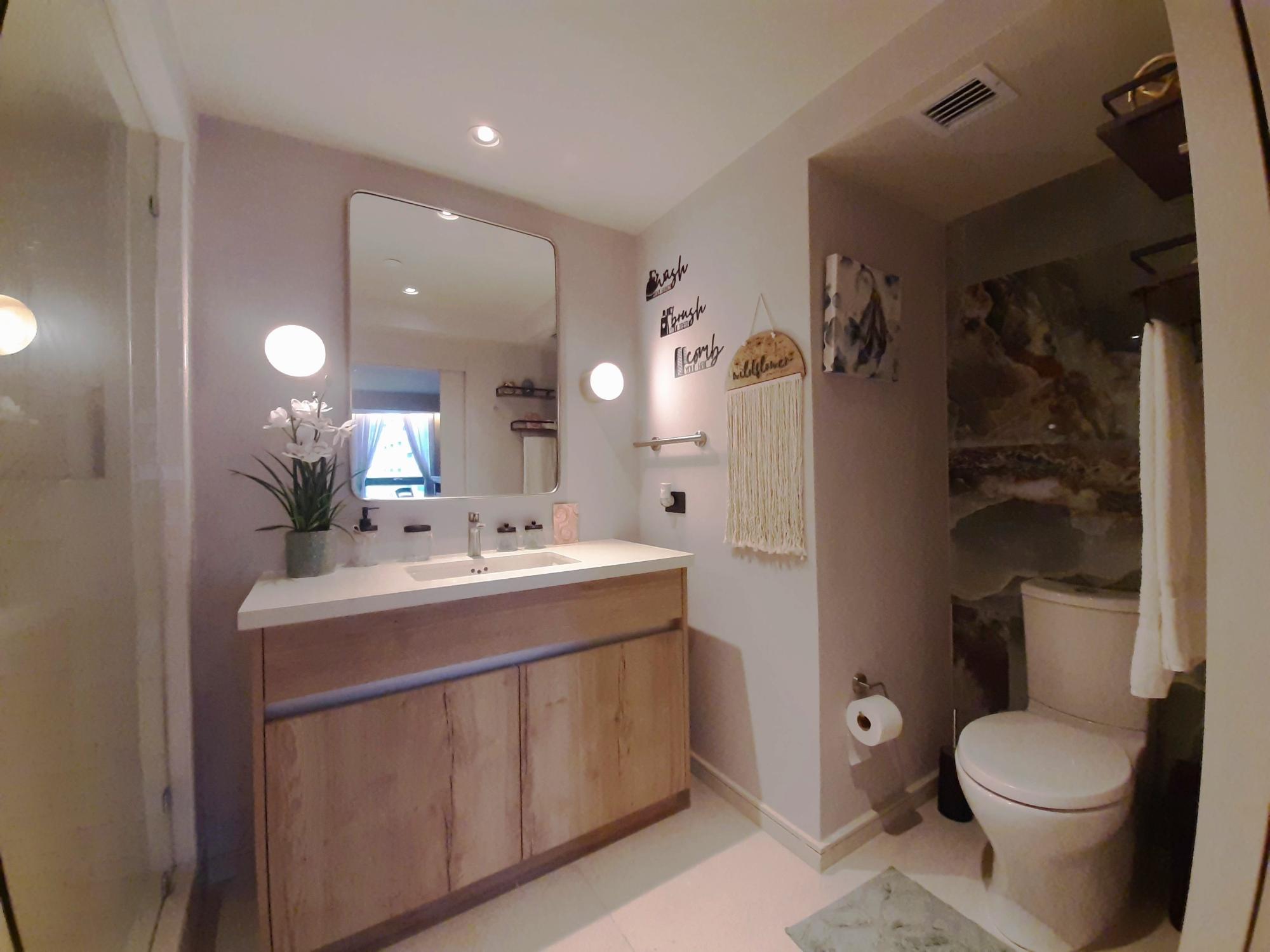 Apartment For Rent: KING STREET, KINGSTON | $1,800 photo 21