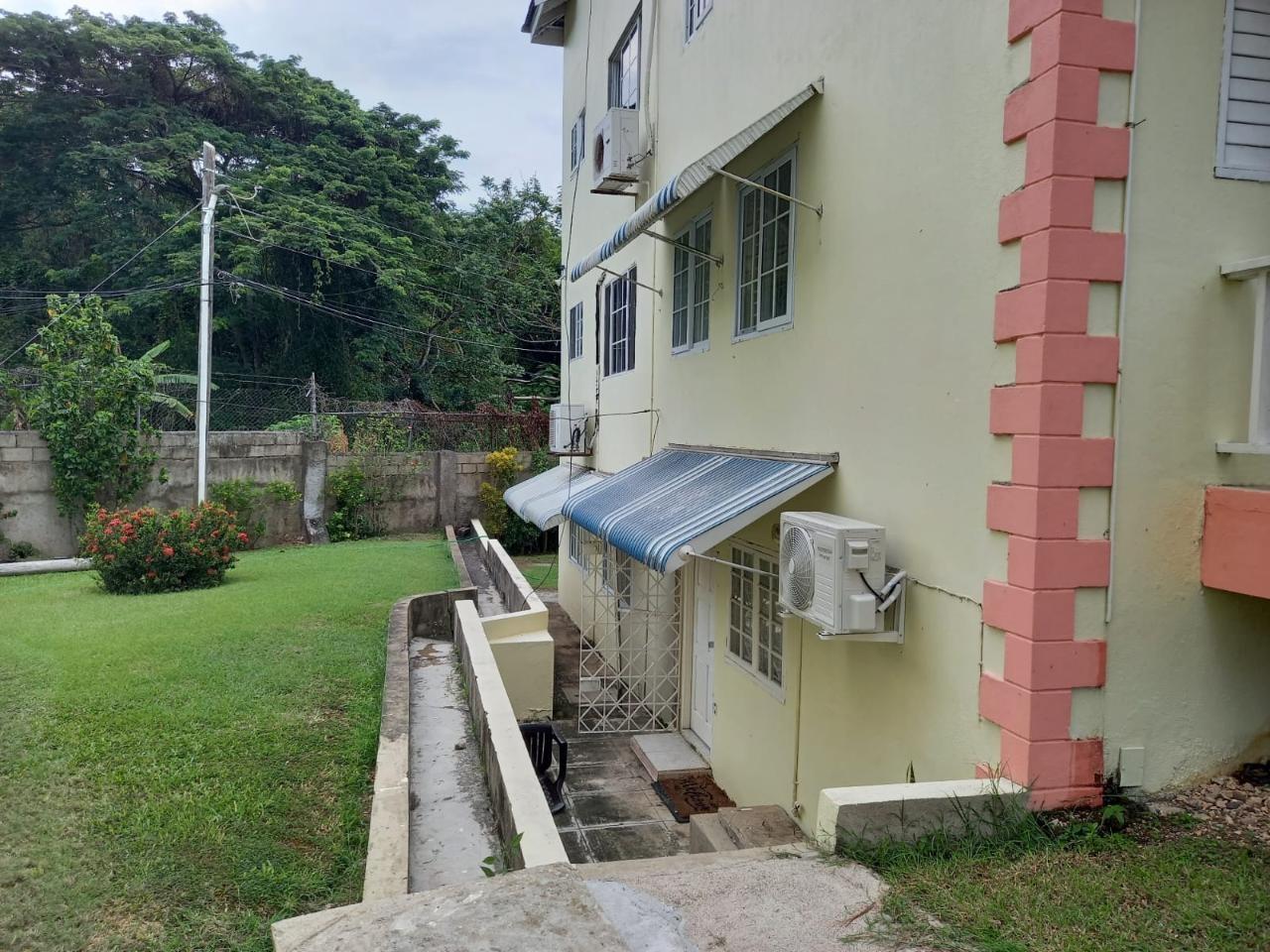 Apartment For Rent: SHADES ROAD, Ocho Rios | $55,000