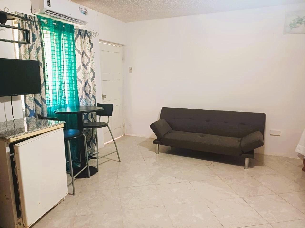 Apartment For Rent: SHADES ROAD, Ocho Rios | $55,000 photo 6