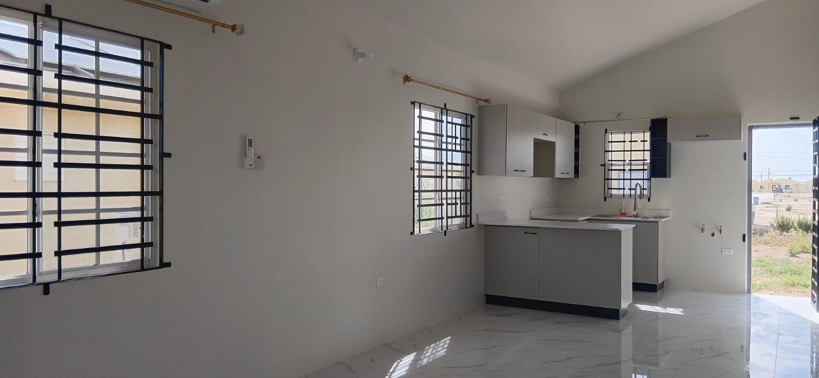 House For Rent: PHOENIX PARK VILLAGE 2 PH, Phoenix Park | $135,000 photo 4
